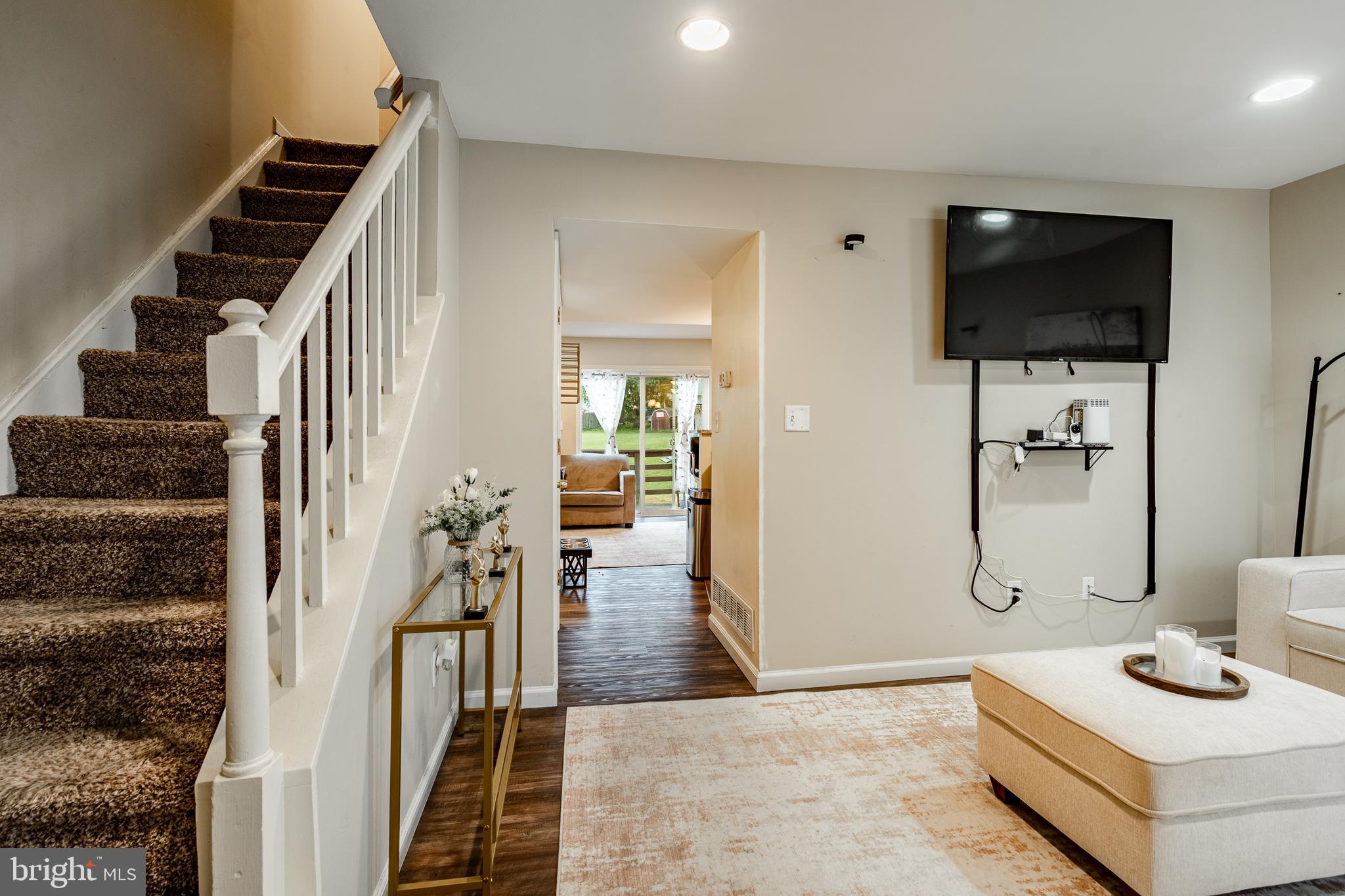 115 WHITBURN PLACE