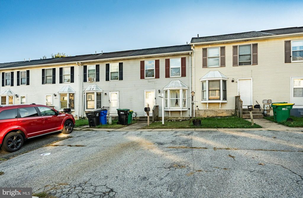 Photo of 115 Whitburn Place, NEWARK, DE 19702 (MLS # DENC2090684)