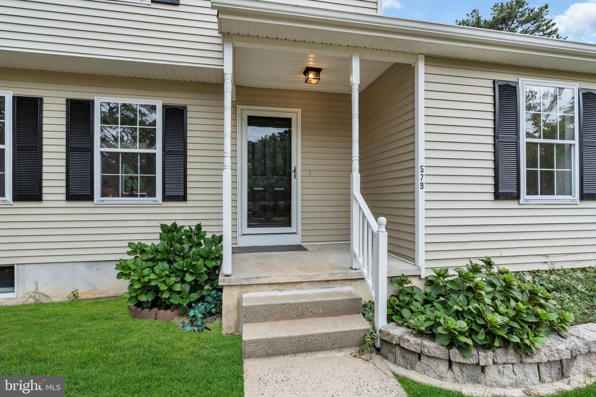 579 CORAL LANE