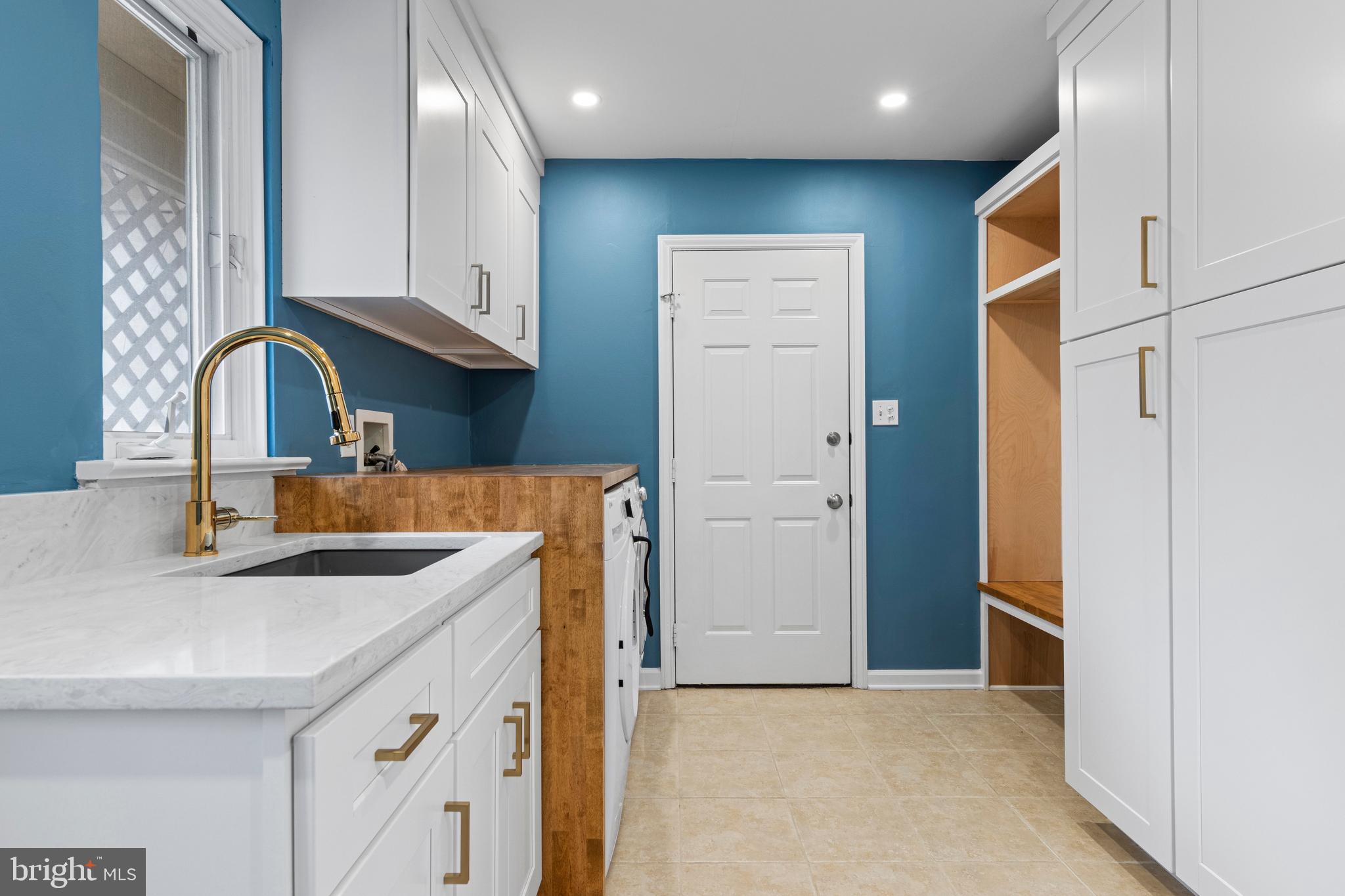 RAVENSCLIFF - Residential