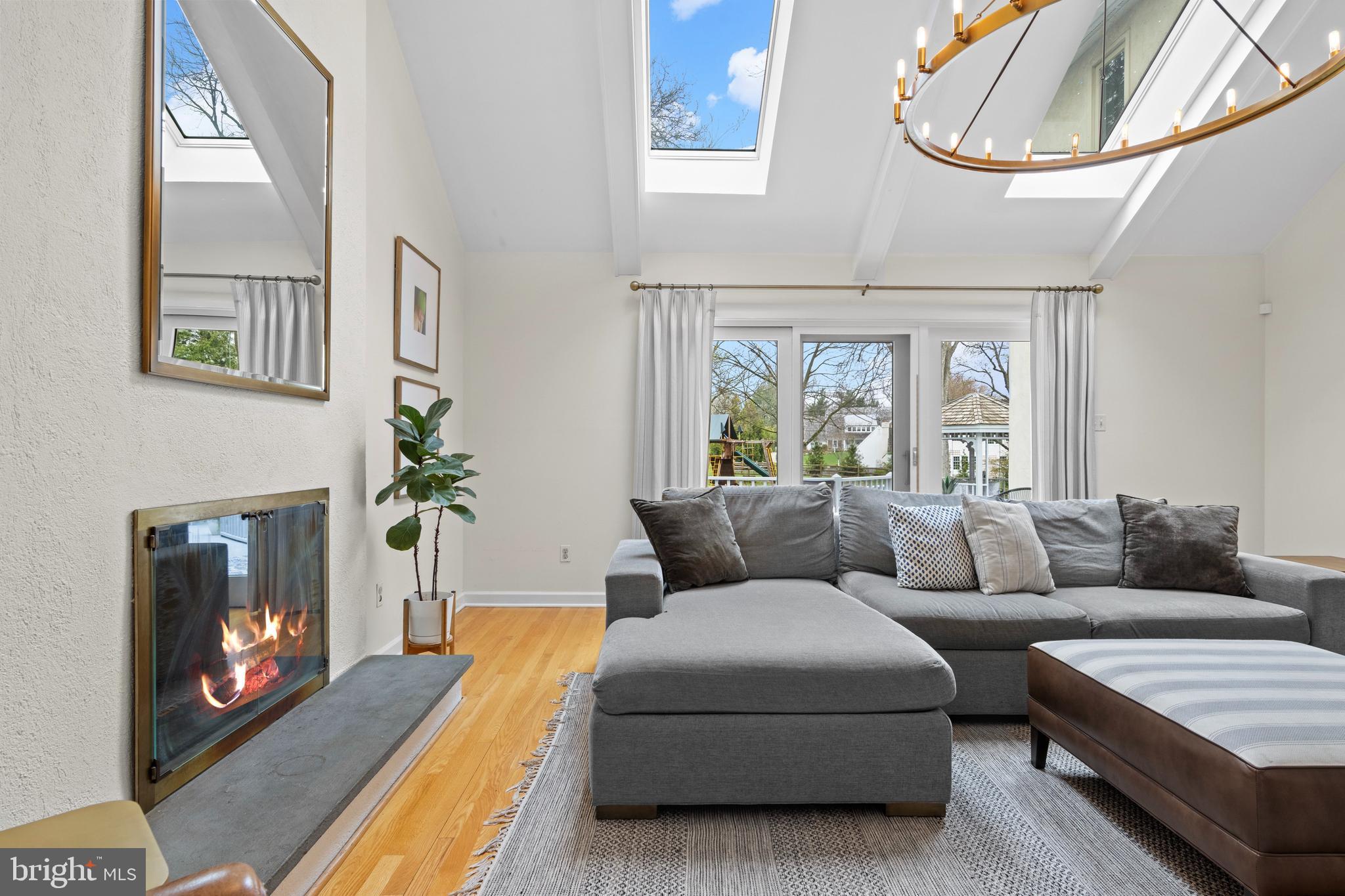 RAVENSCLIFF - Residential