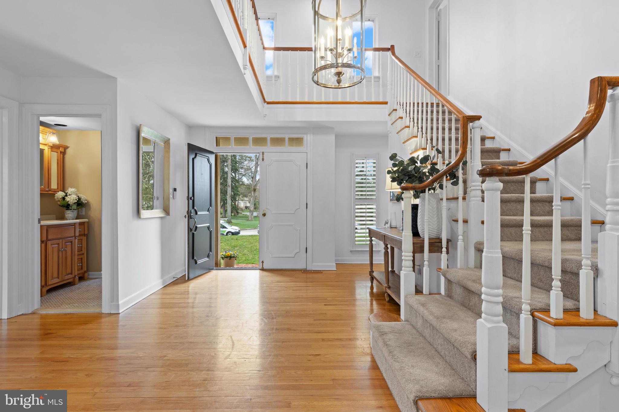 RAVENSCLIFF - Residential