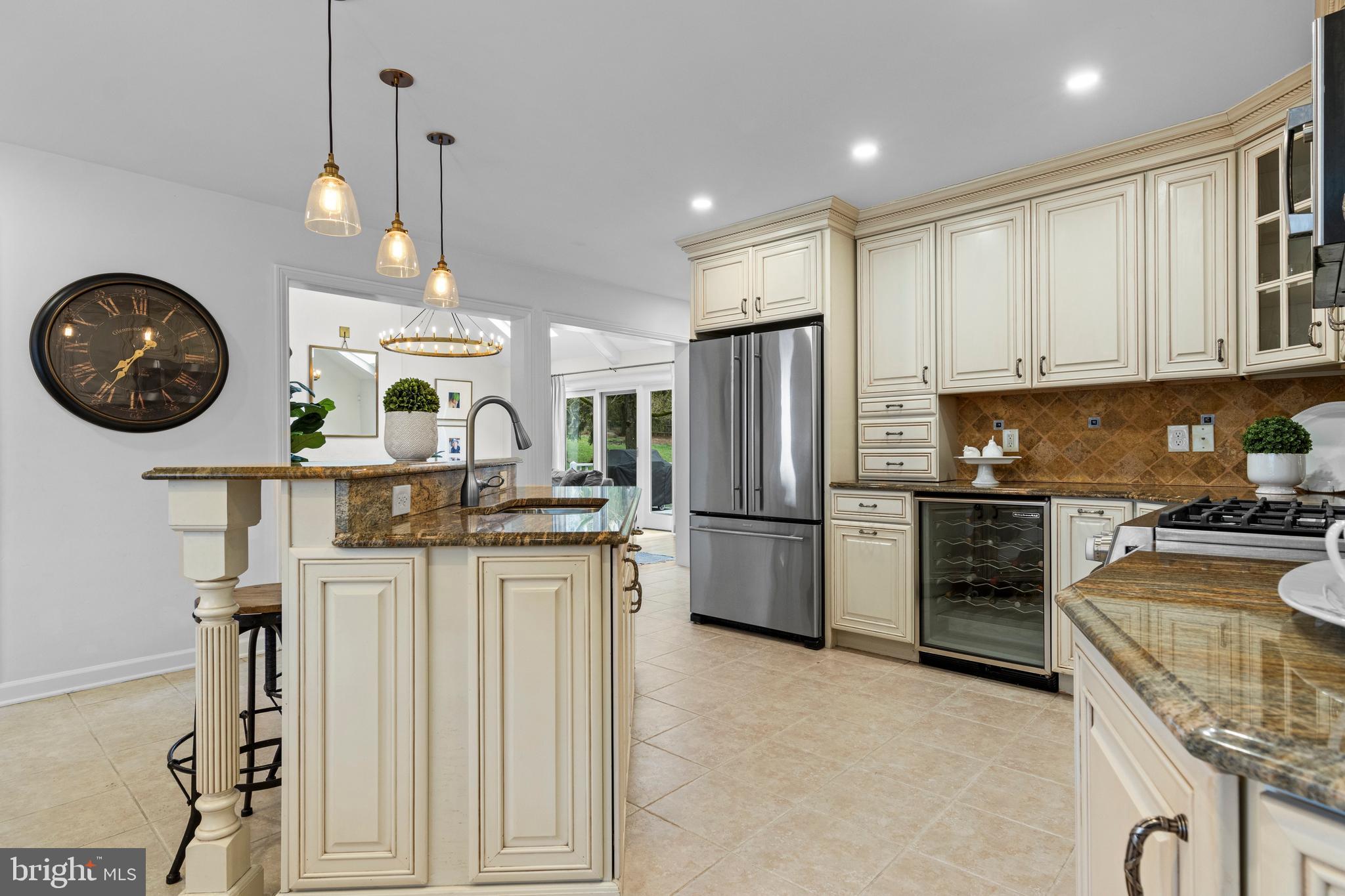 RAVENSCLIFF - Residential