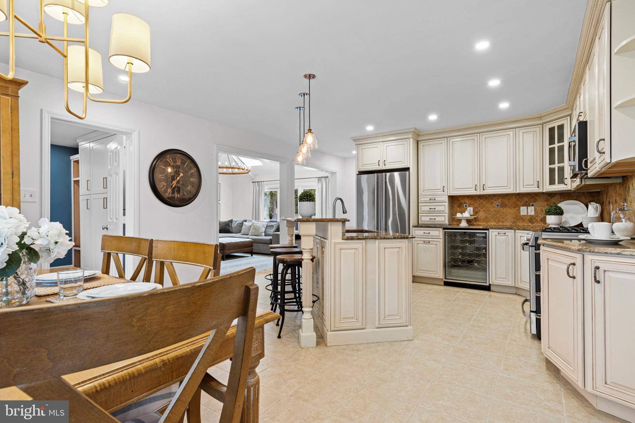 RAVENSCLIFF - Residential