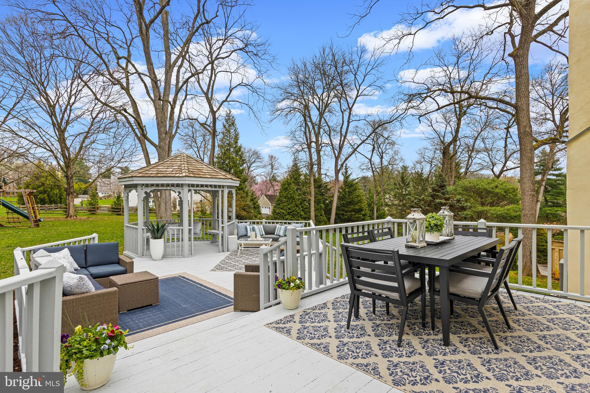 RAVENSCLIFF - Residential