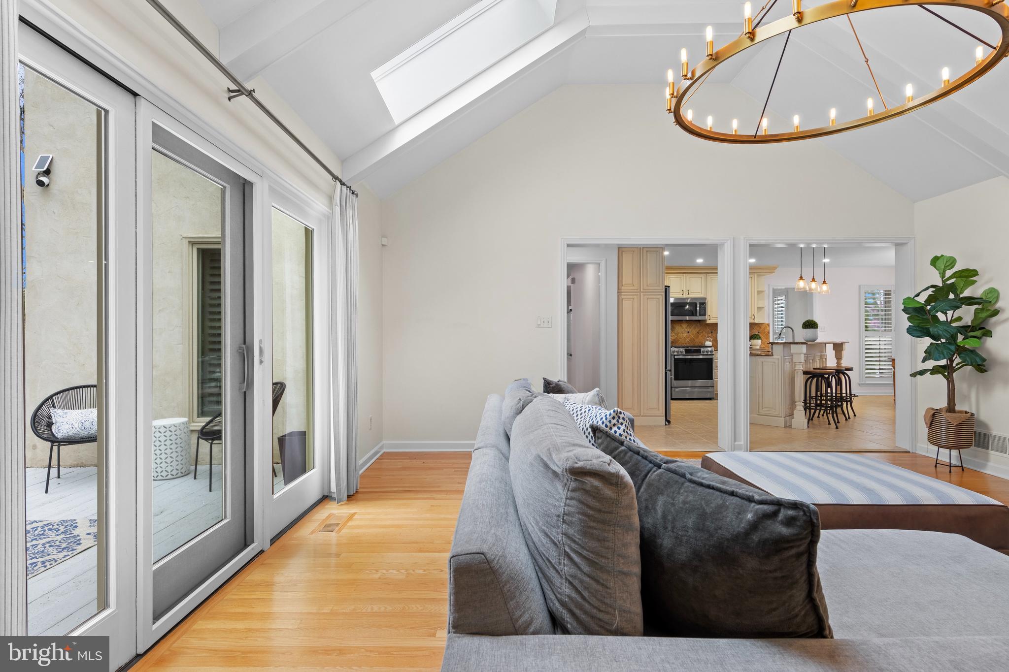 RAVENSCLIFF - Residential