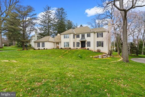 217 RAVENSCLIFF ROAD WAYNE PA 19087