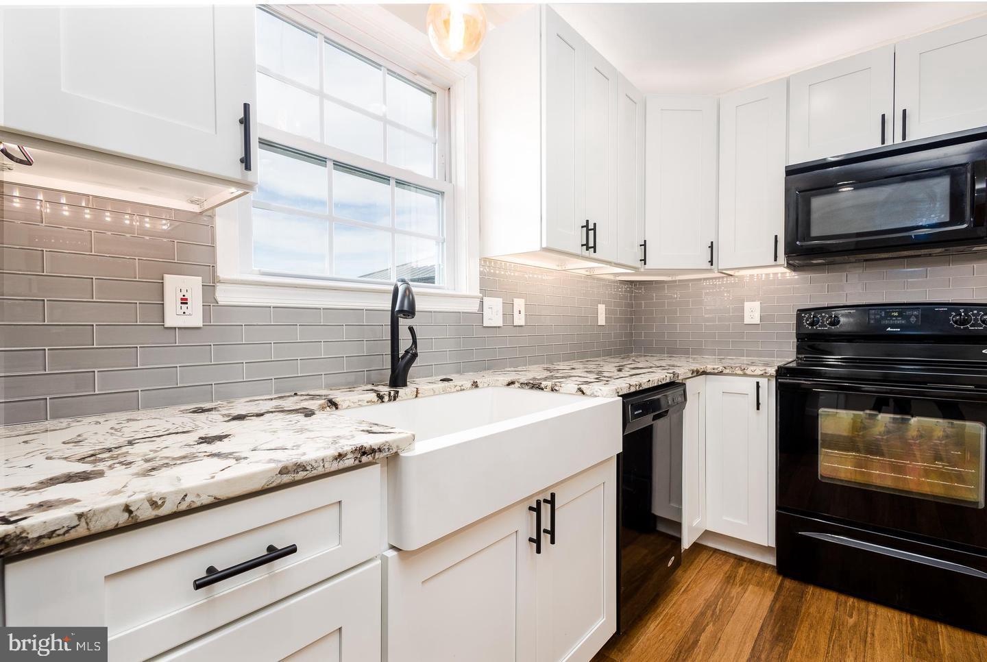 ELIZABETH STATION - Residential