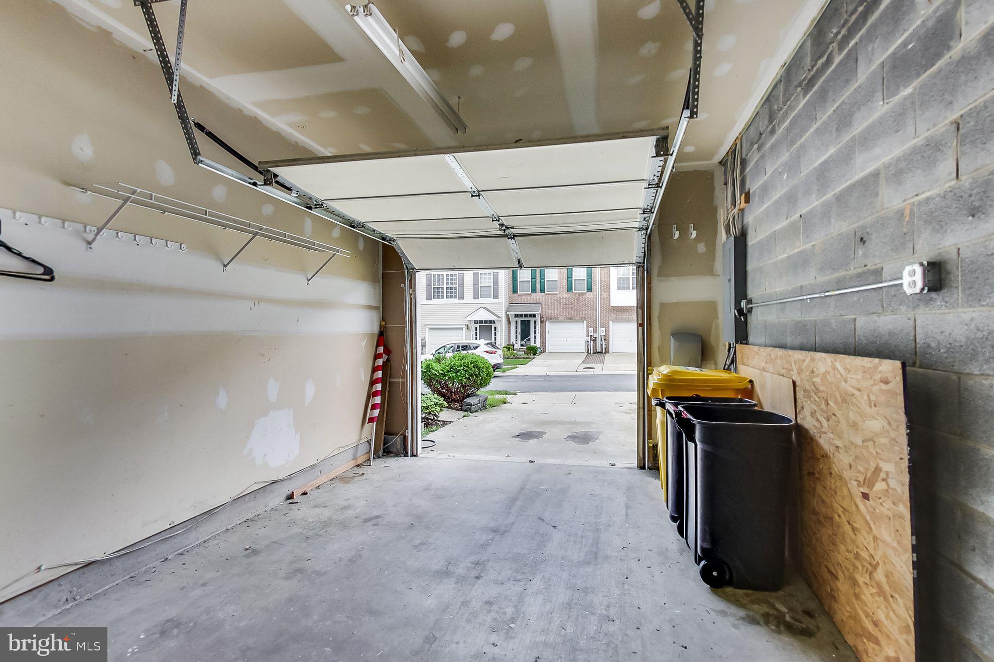 PINEY ORCHARD - Residential Lease