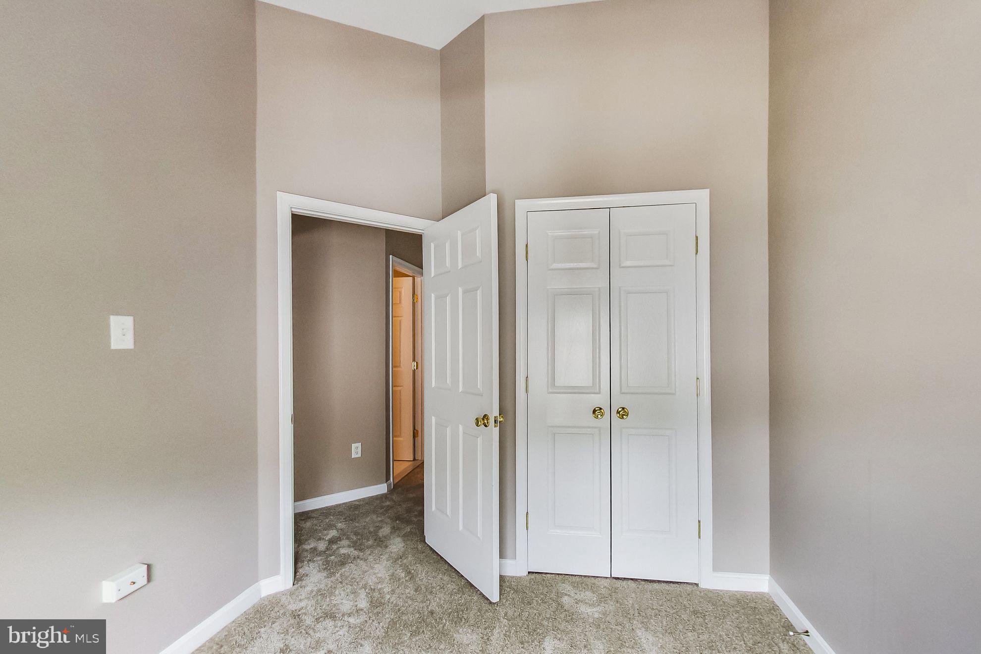 PINEY ORCHARD - Residential Lease