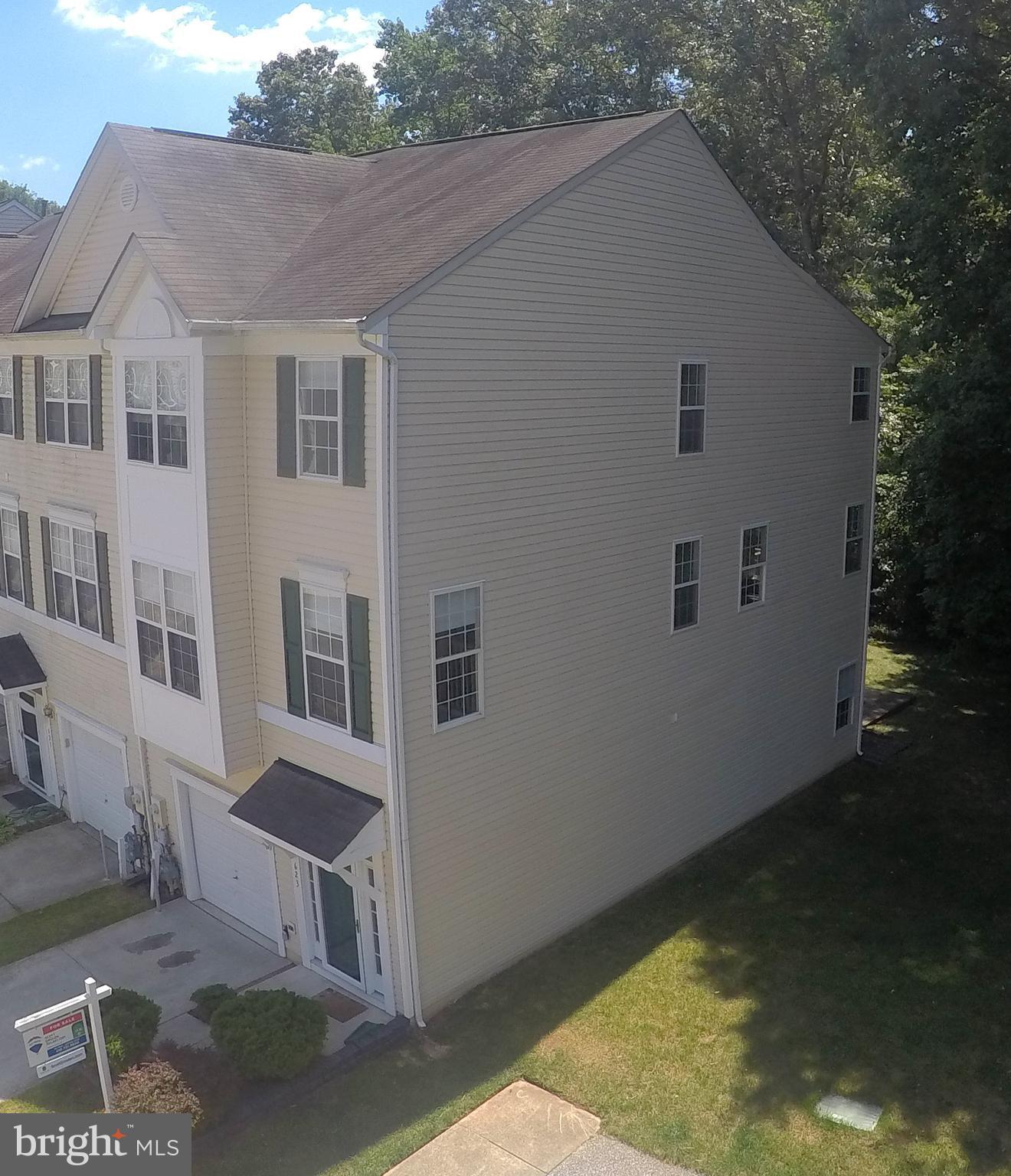 PINEY ORCHARD - Residential Lease