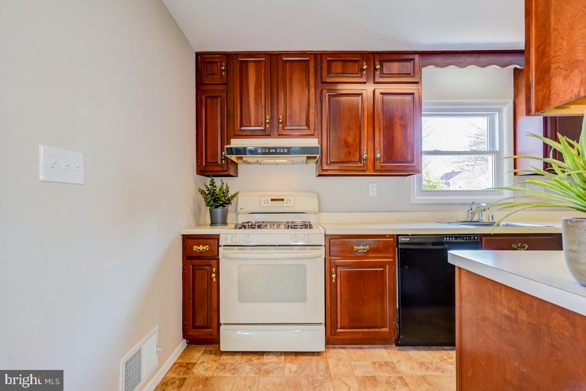 HUNGERFORD - Residential