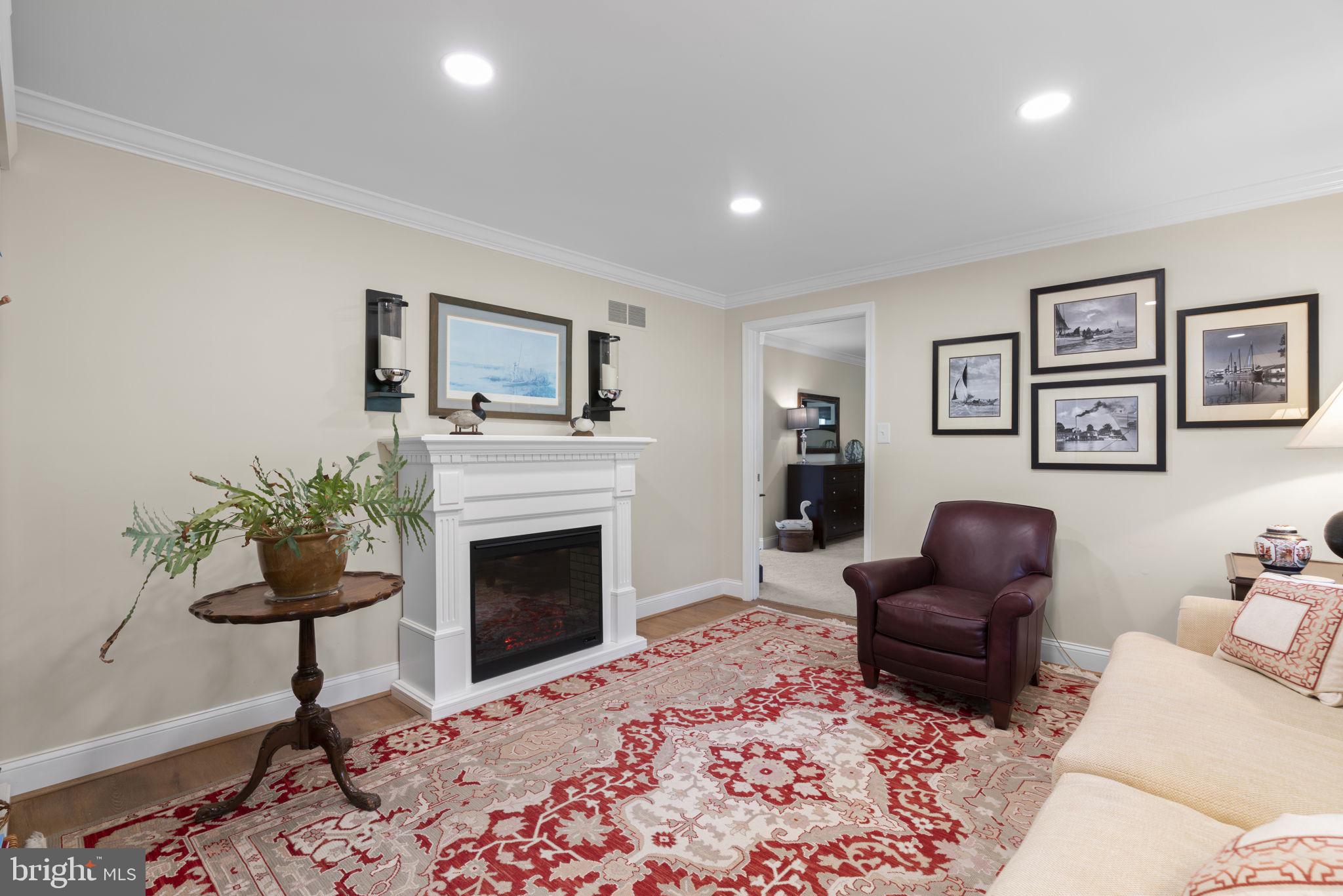 384 EAGLE HILL ROAD