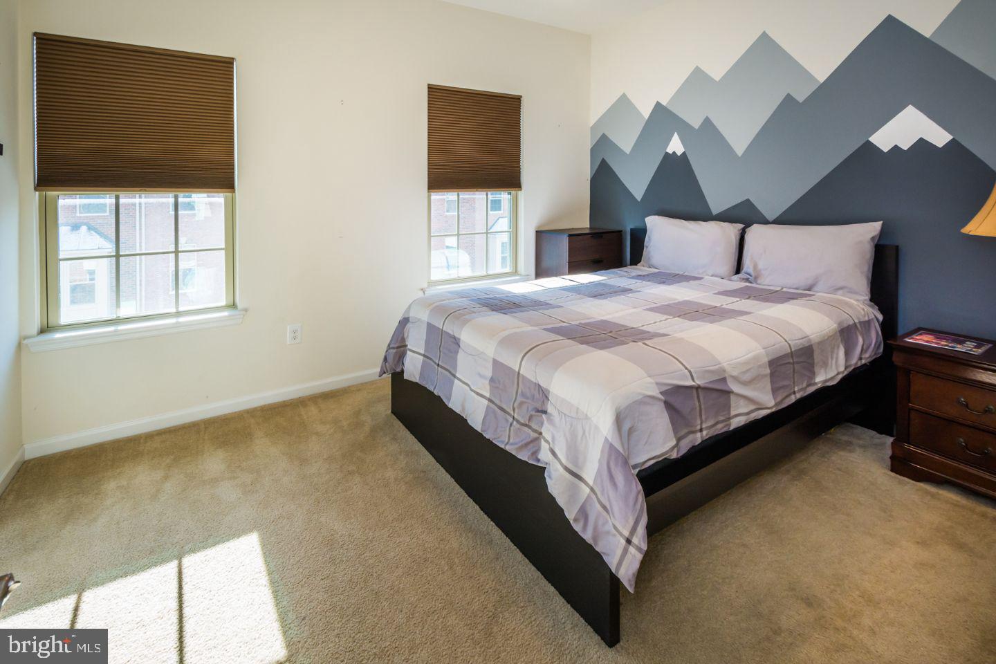 GREEKTOWN - Residential Lease