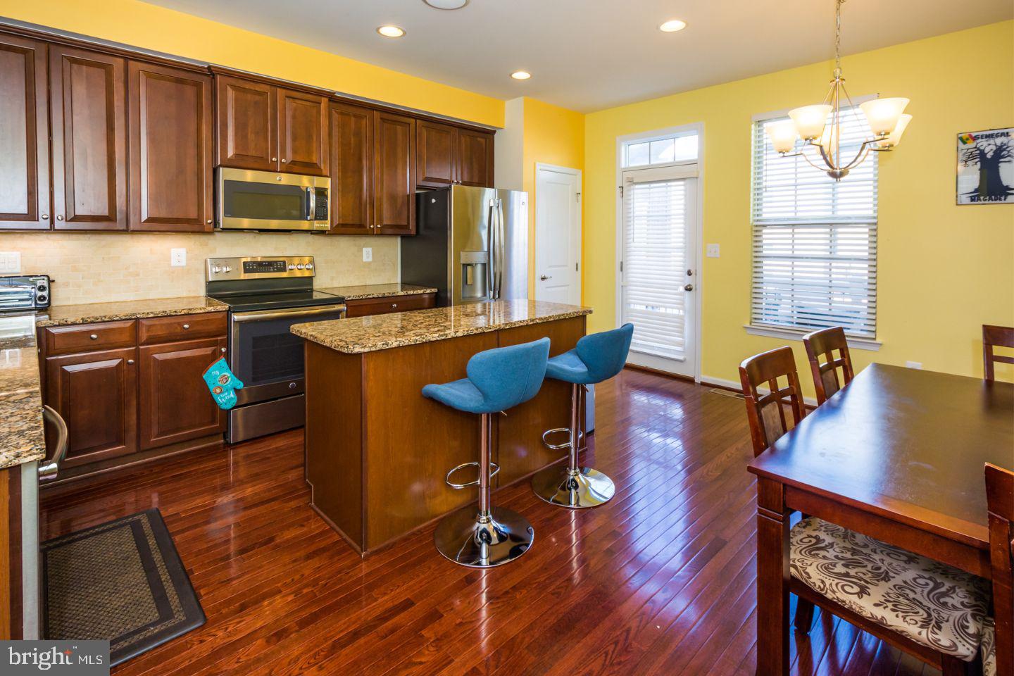 GREEKTOWN - Residential Lease