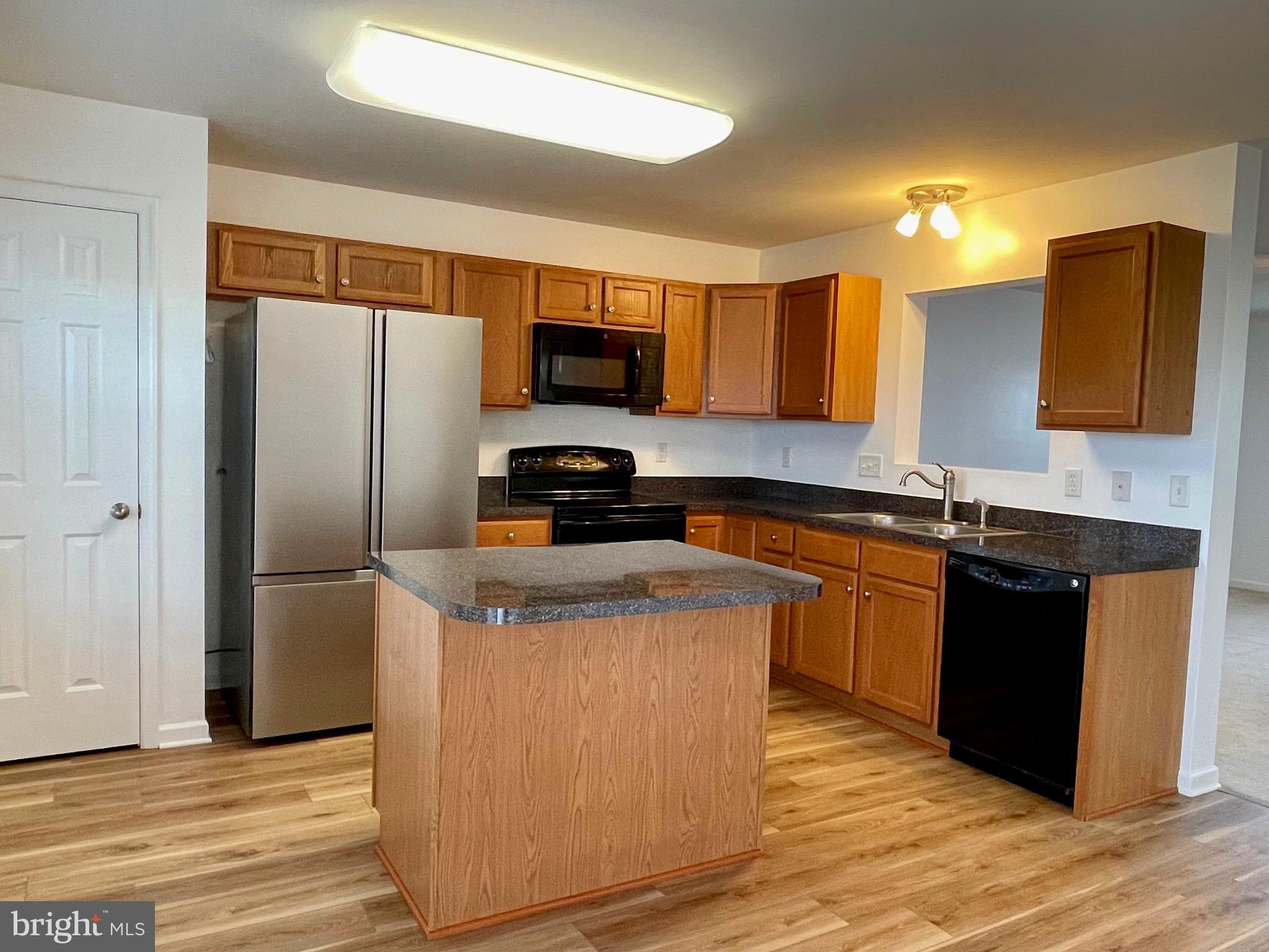 MANOR PARK - Residential