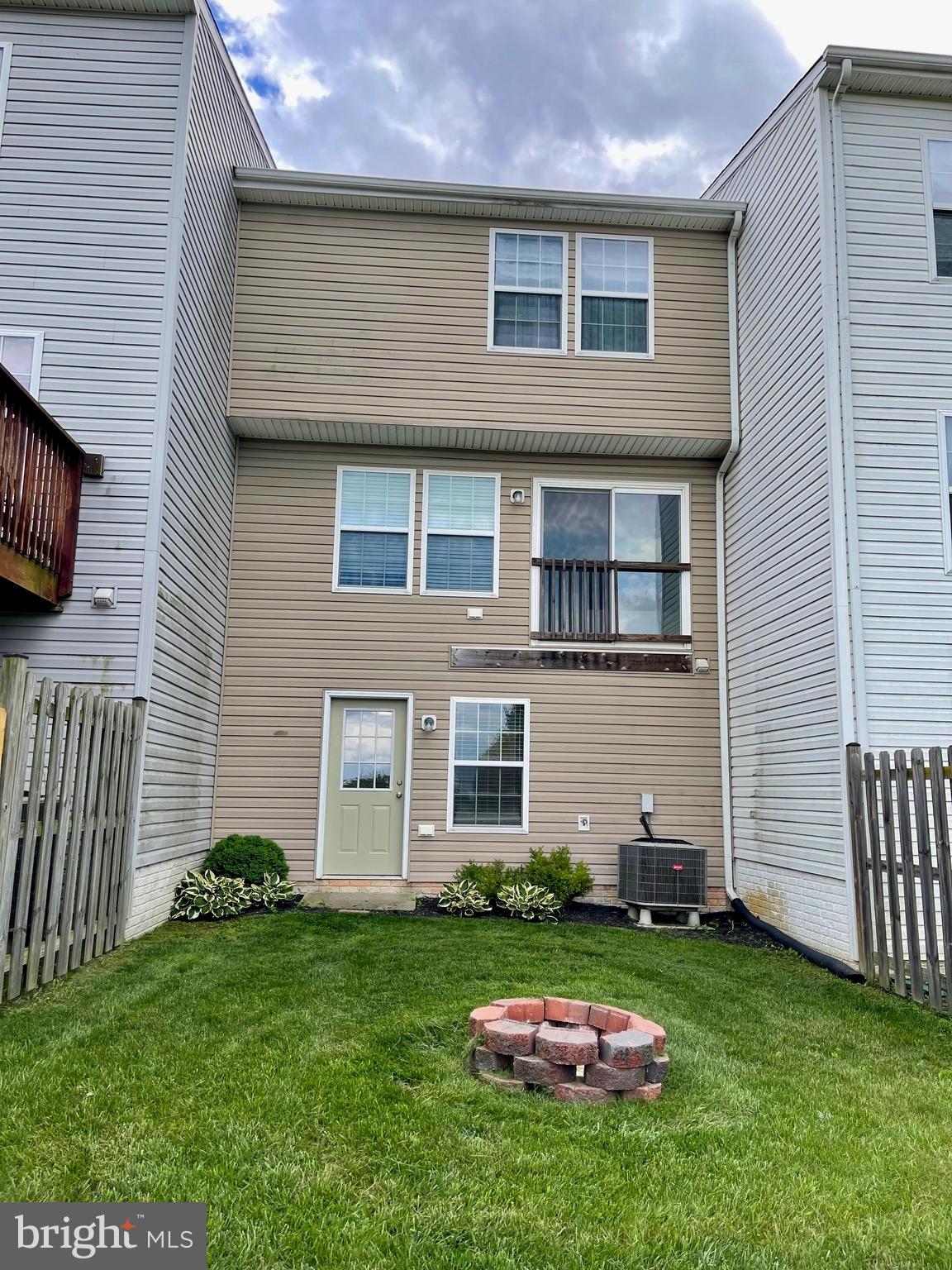 MANOR PARK - Residential