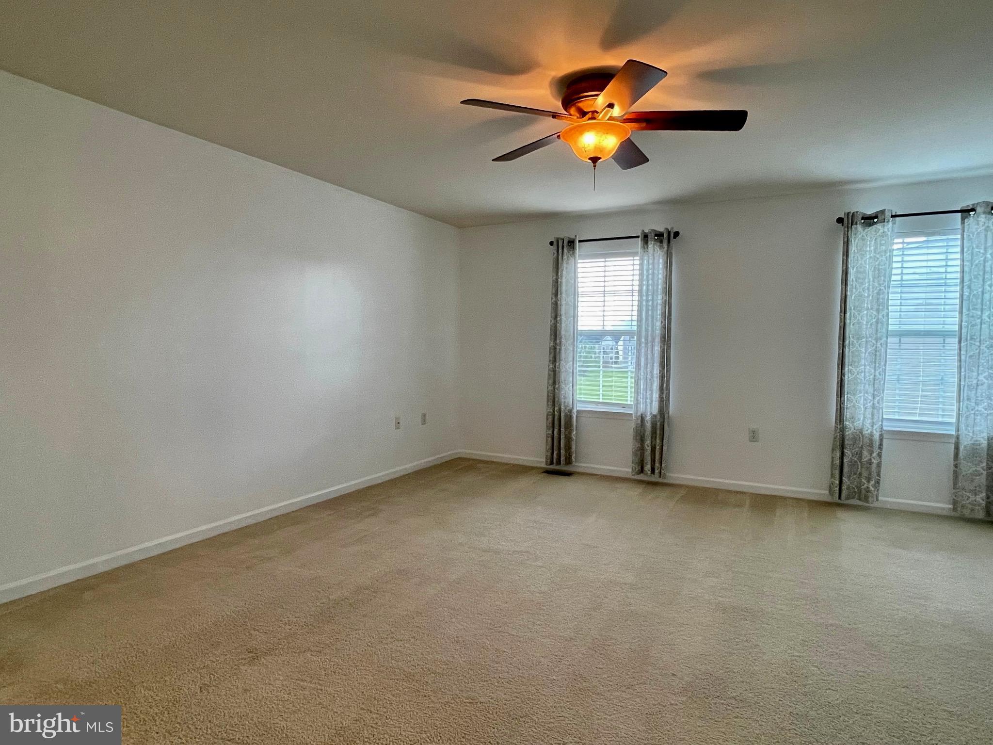 MANOR PARK - Residential