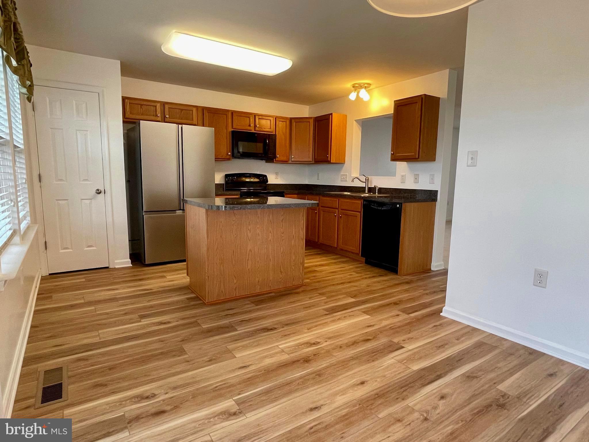 MANOR PARK - Residential