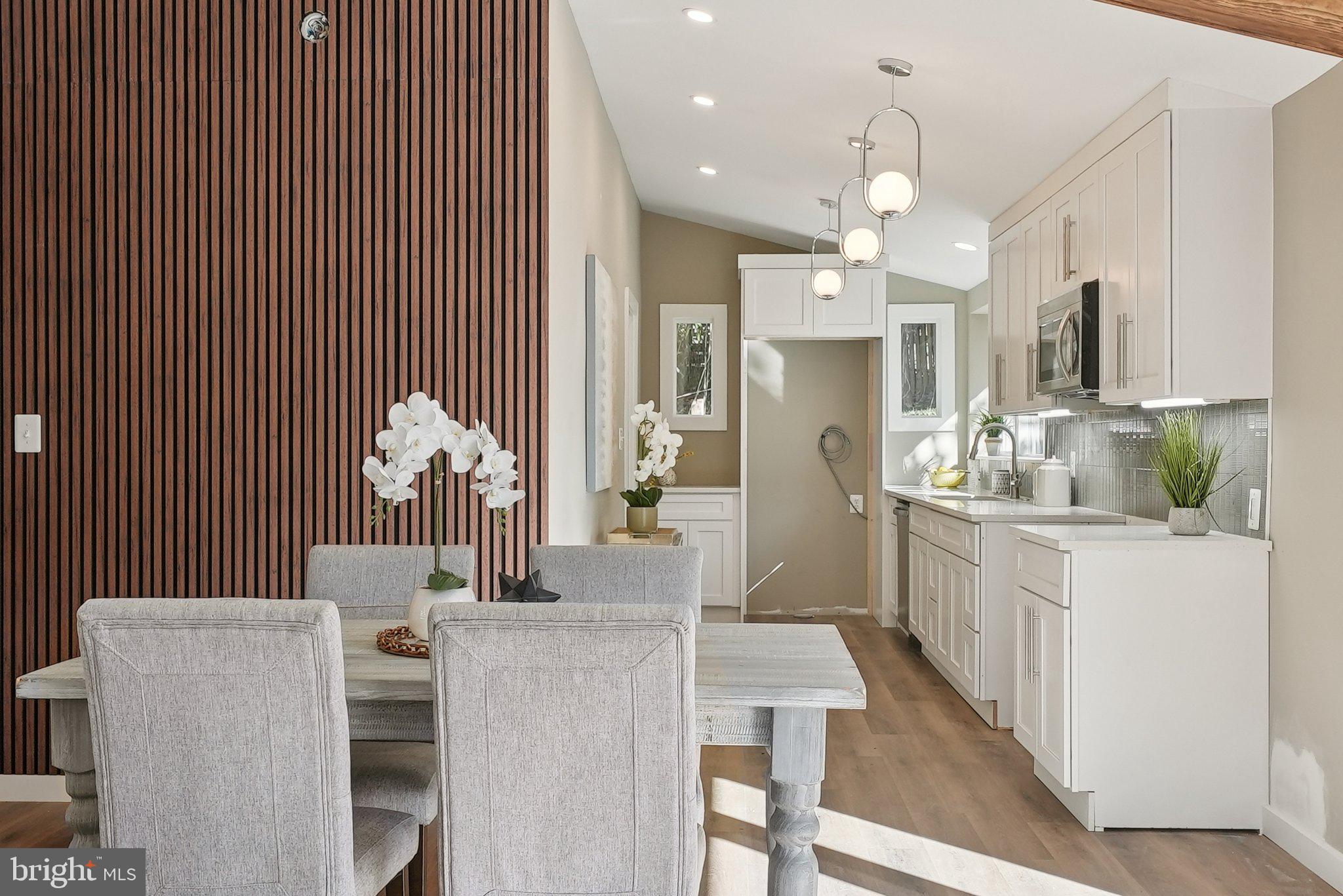 HAMMOND WOODS - Residential