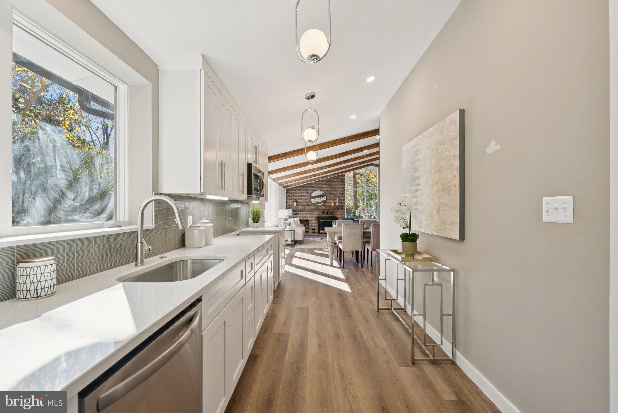 HAMMOND WOODS - Residential