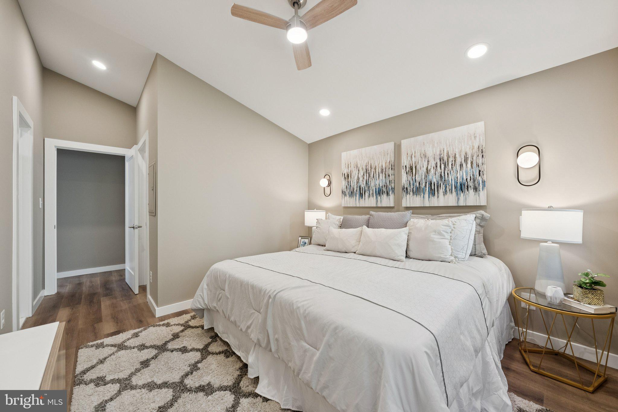 HAMMOND WOODS - Residential