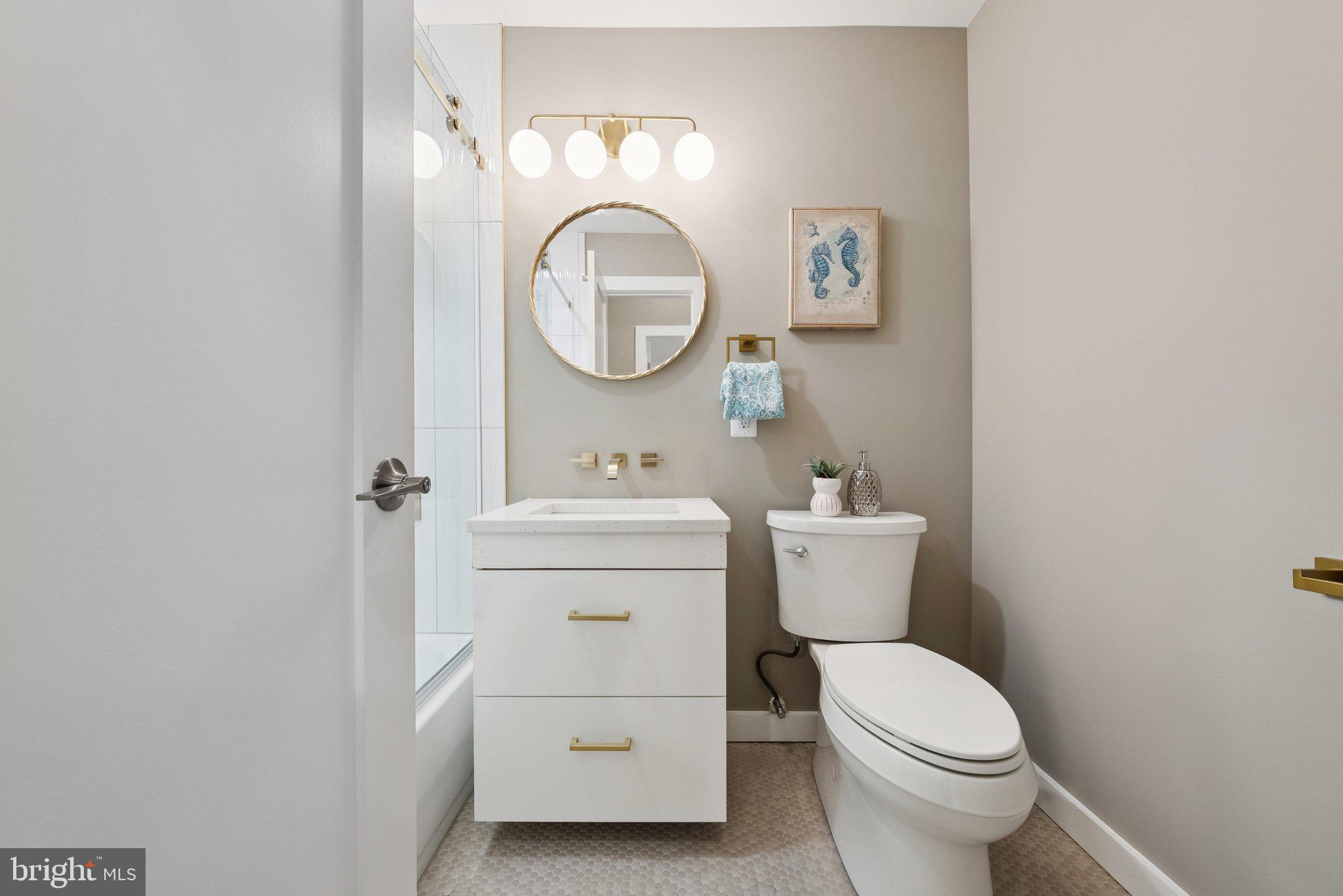 HAMMOND WOODS - Residential