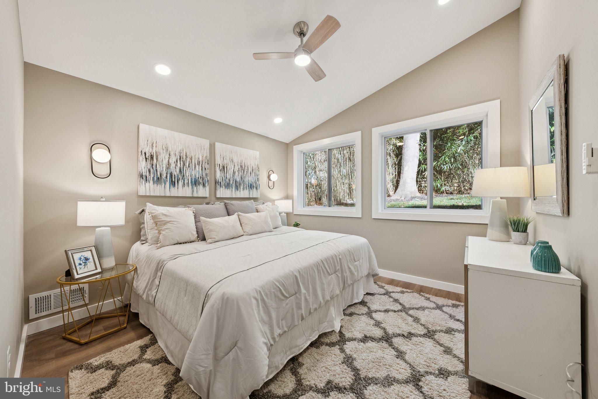 HAMMOND WOODS - Residential