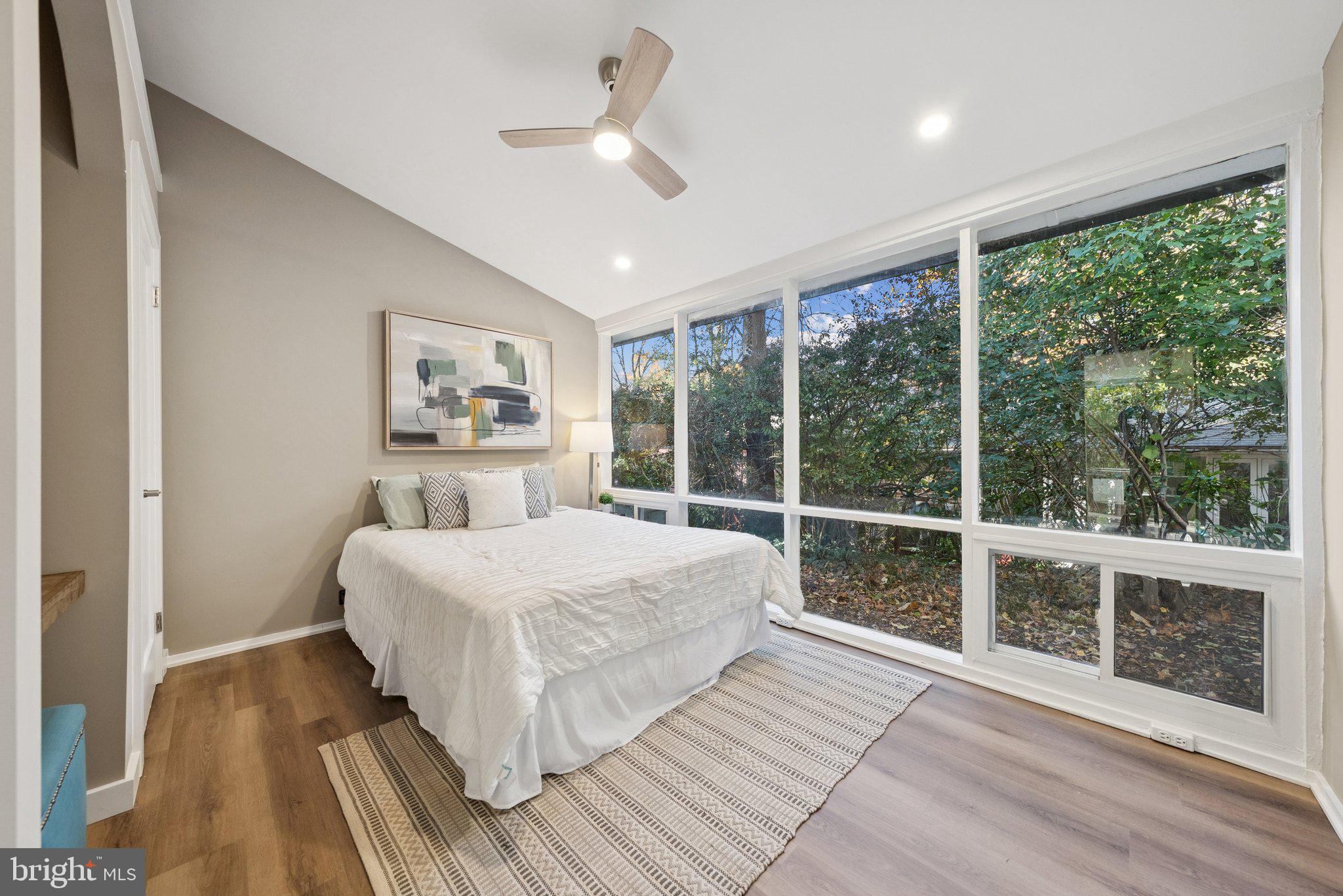 HAMMOND WOODS - Residential