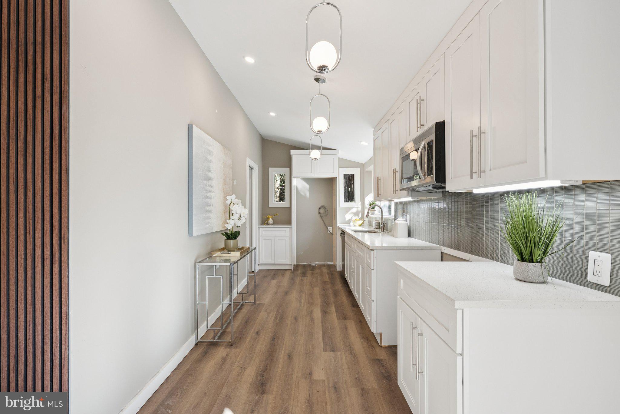 HAMMOND WOODS - Residential