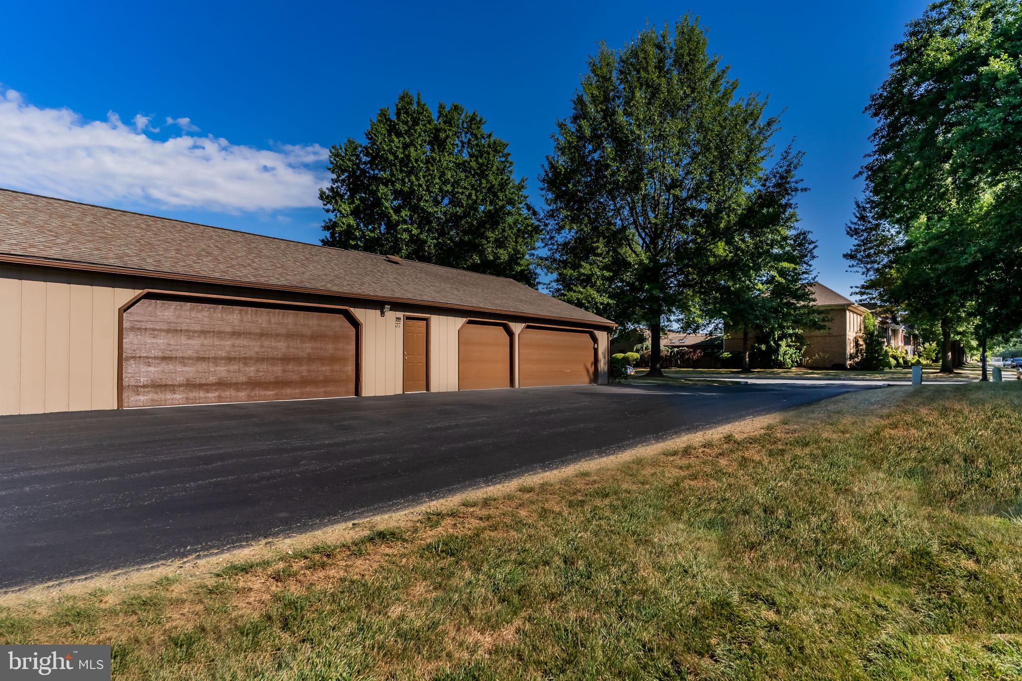 DEVONSHIRE SQUARE - Residential