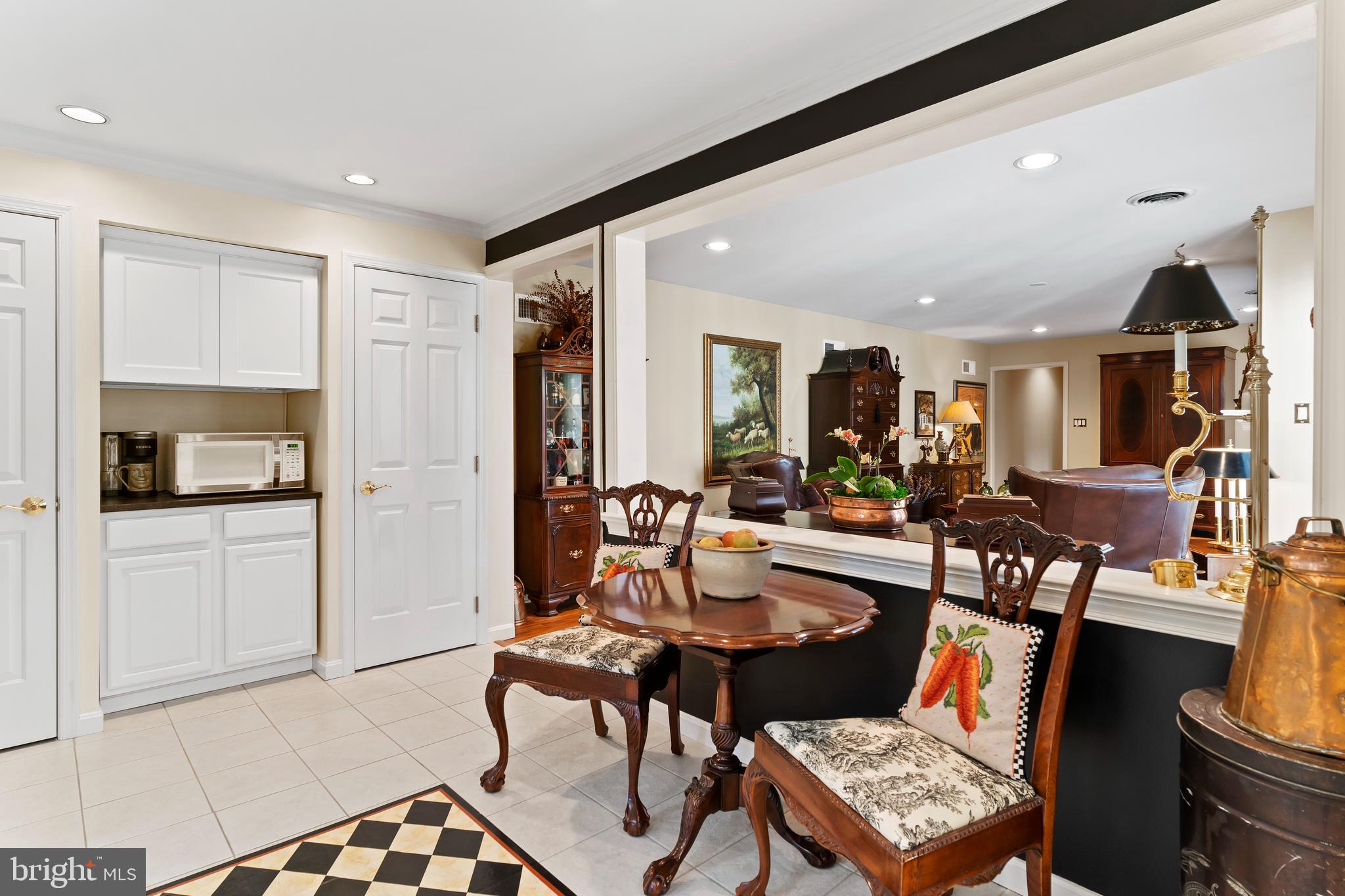 DEVONSHIRE SQUARE - Residential