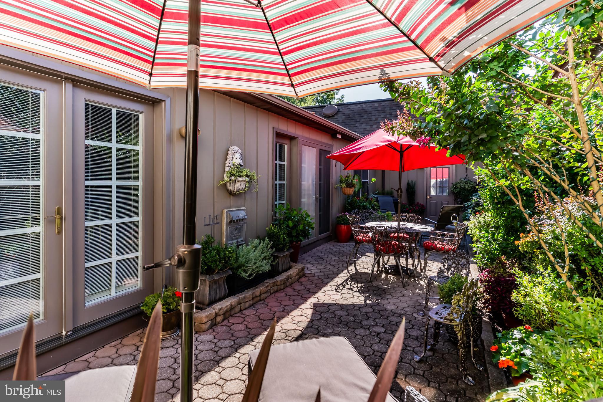 DEVONSHIRE SQUARE - Residential