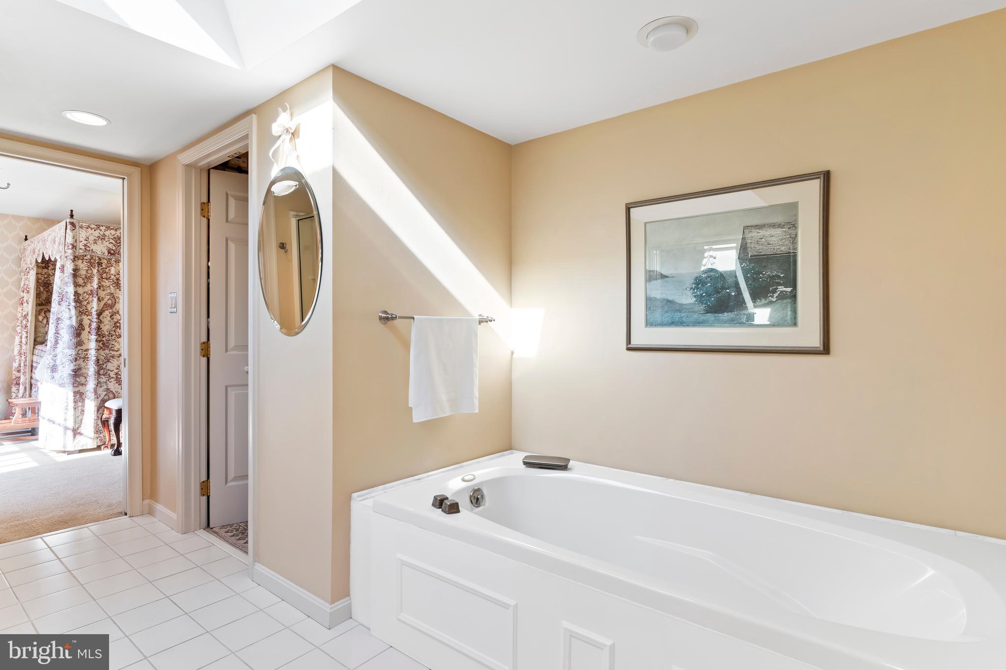 DEVONSHIRE SQUARE - Residential