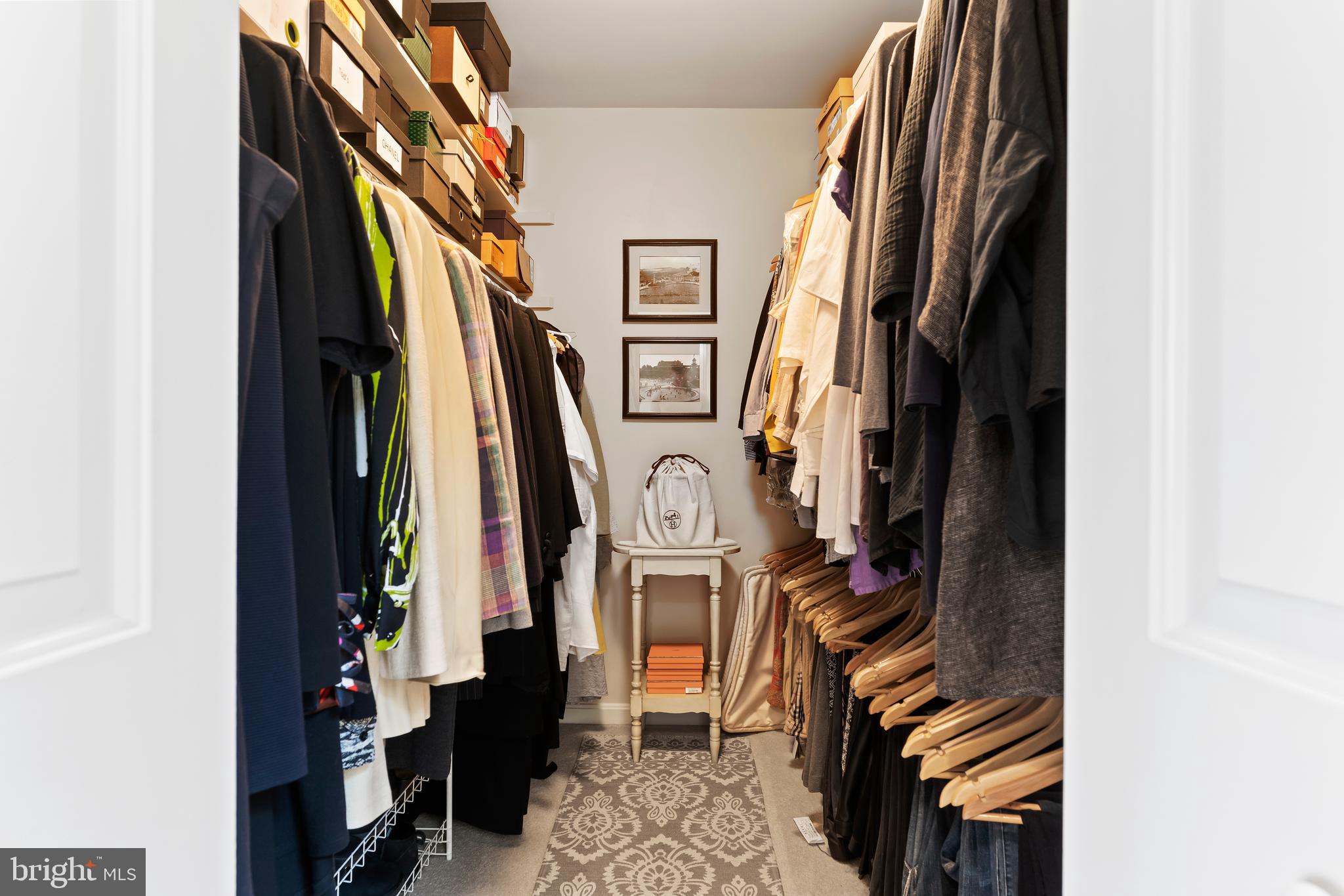 DEVONSHIRE SQUARE - Residential