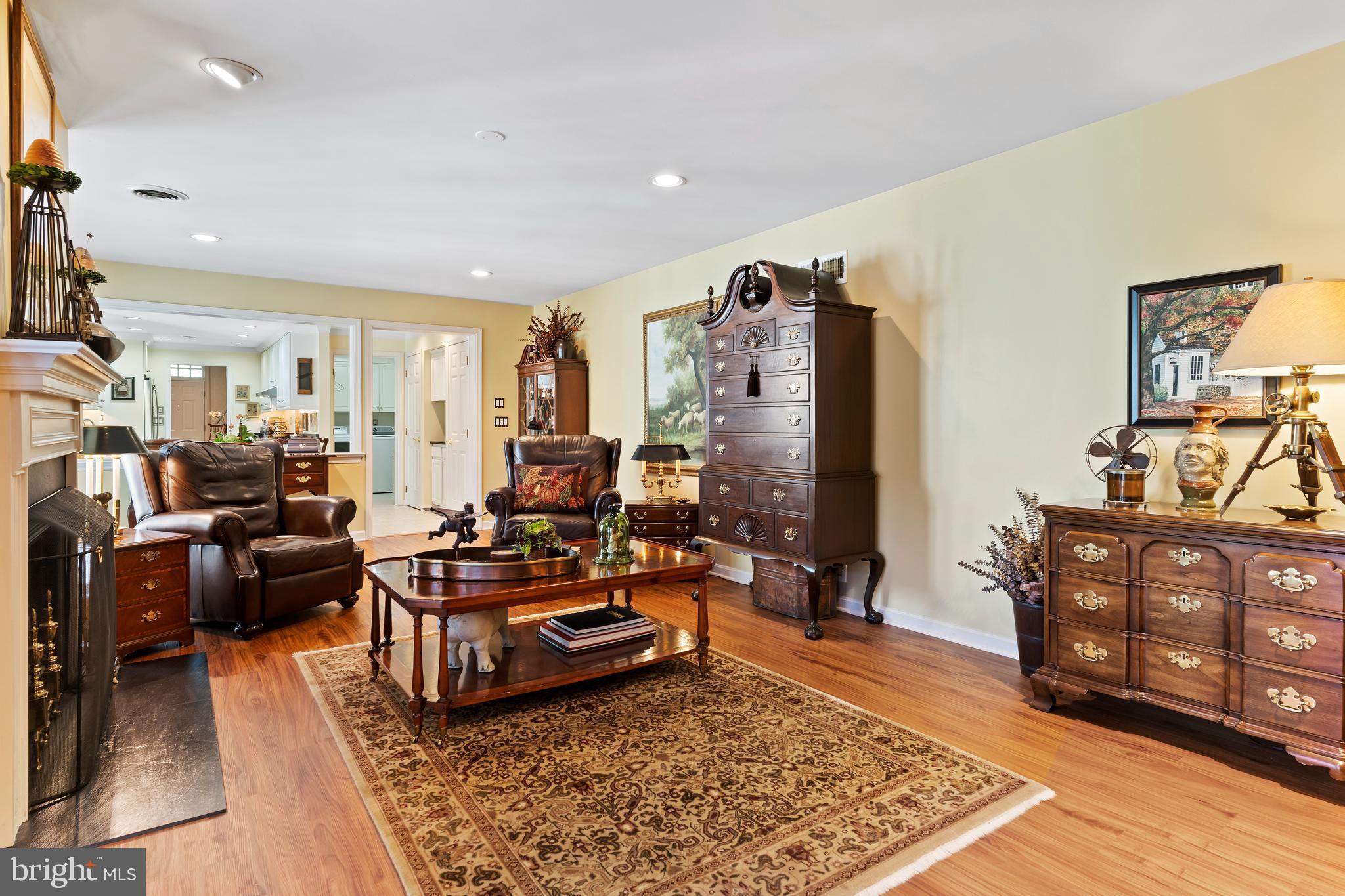 DEVONSHIRE SQUARE - Residential