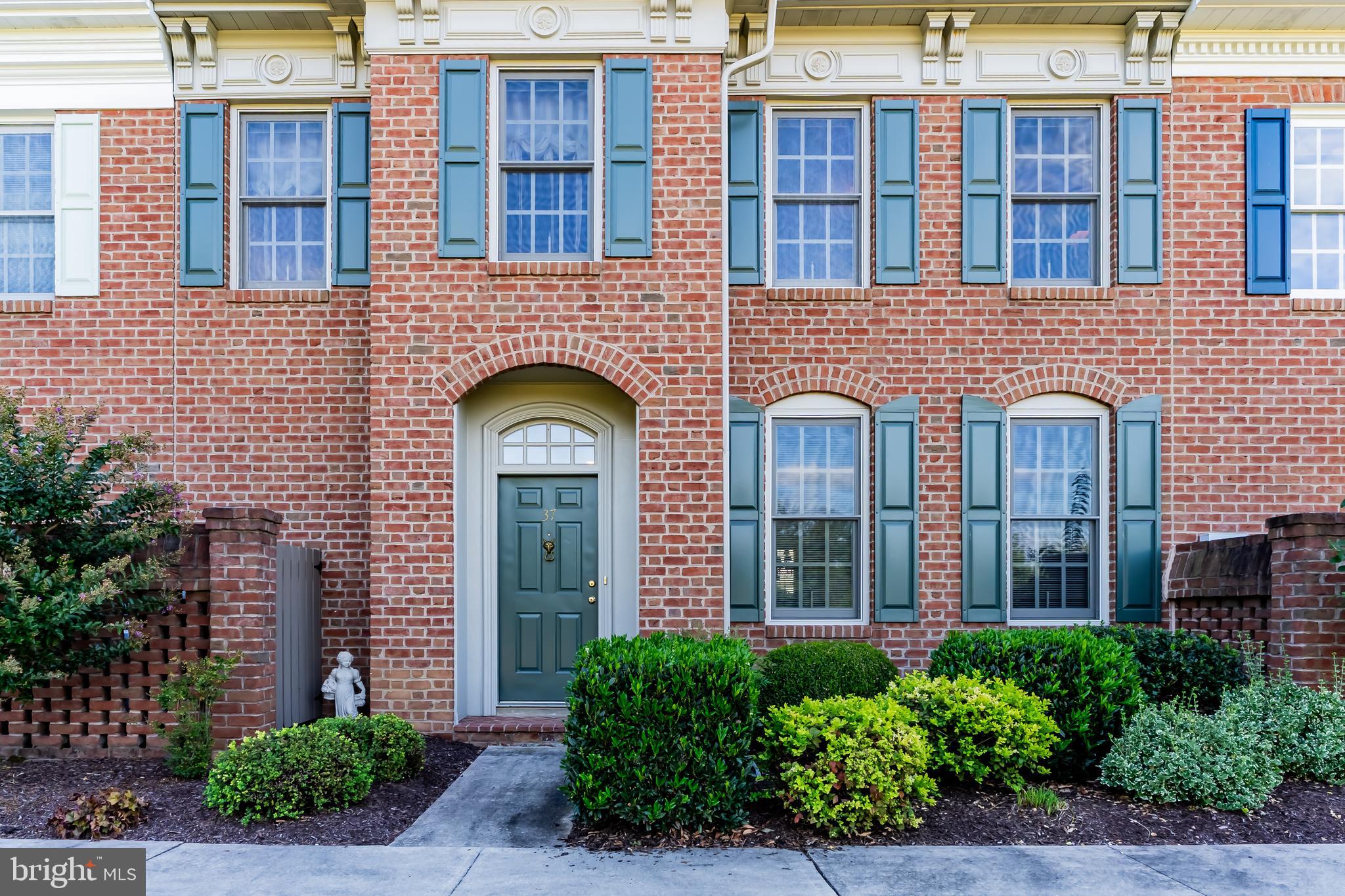 37 DEVONSHIRE SQUARE