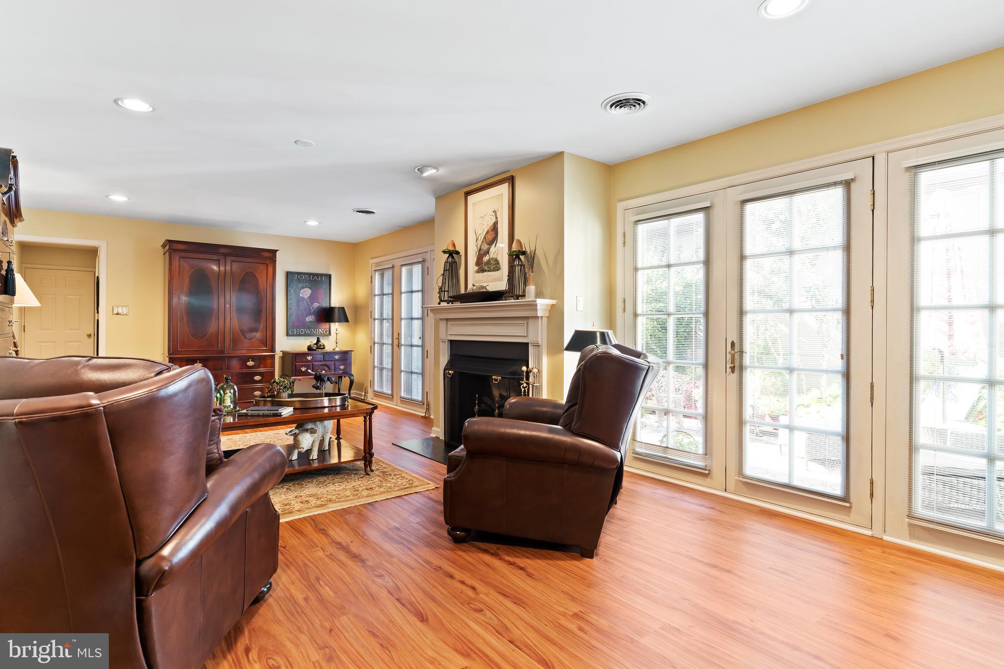 DEVONSHIRE SQUARE - Residential