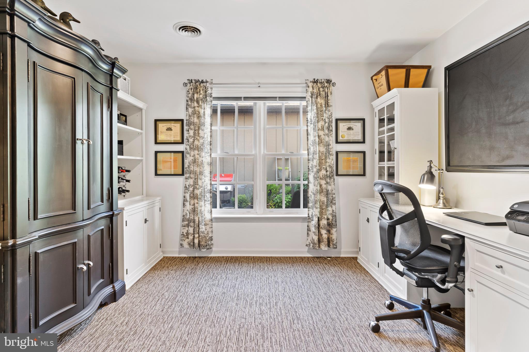 DEVONSHIRE SQUARE - Residential