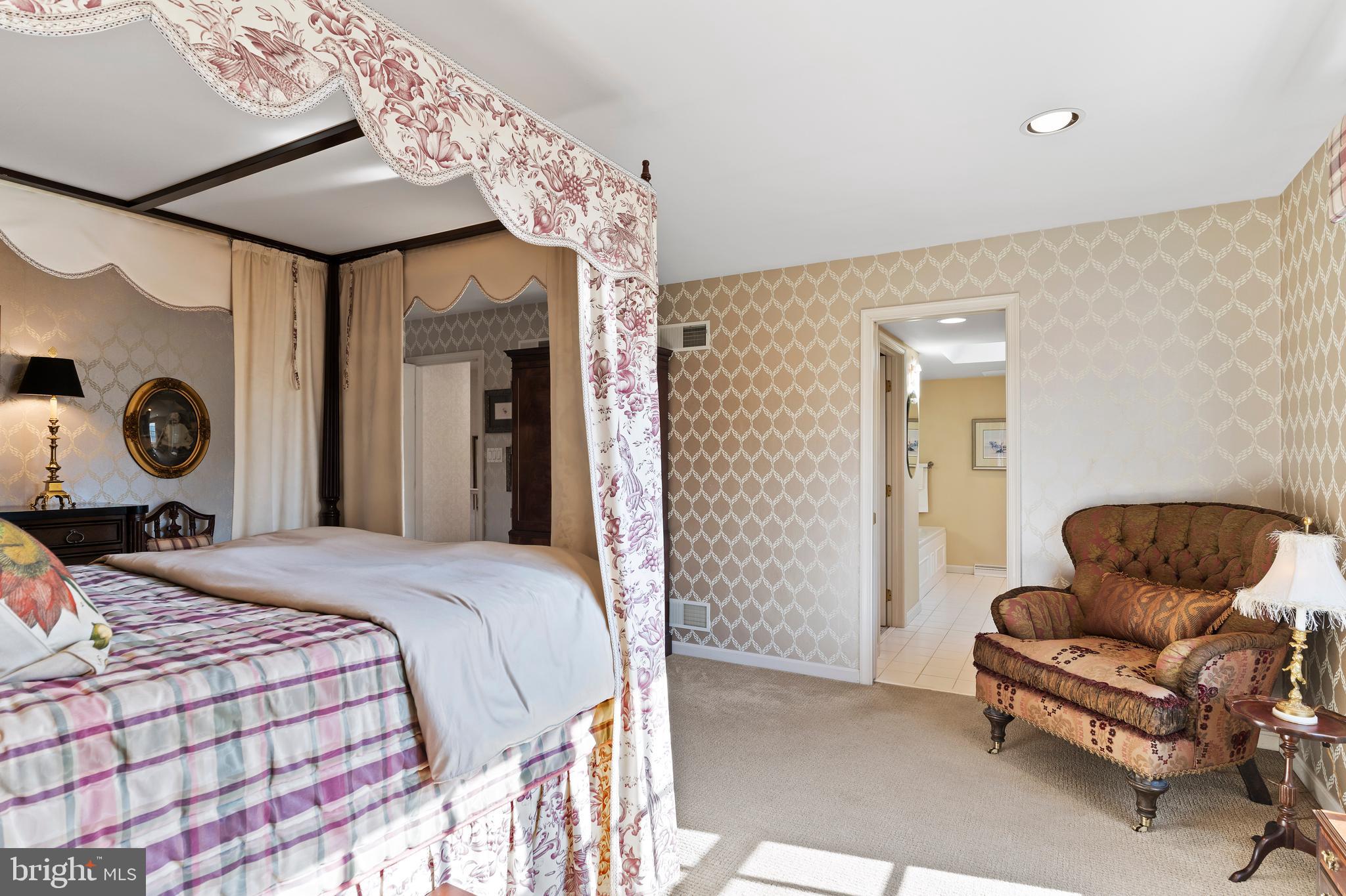 DEVONSHIRE SQUARE - Residential