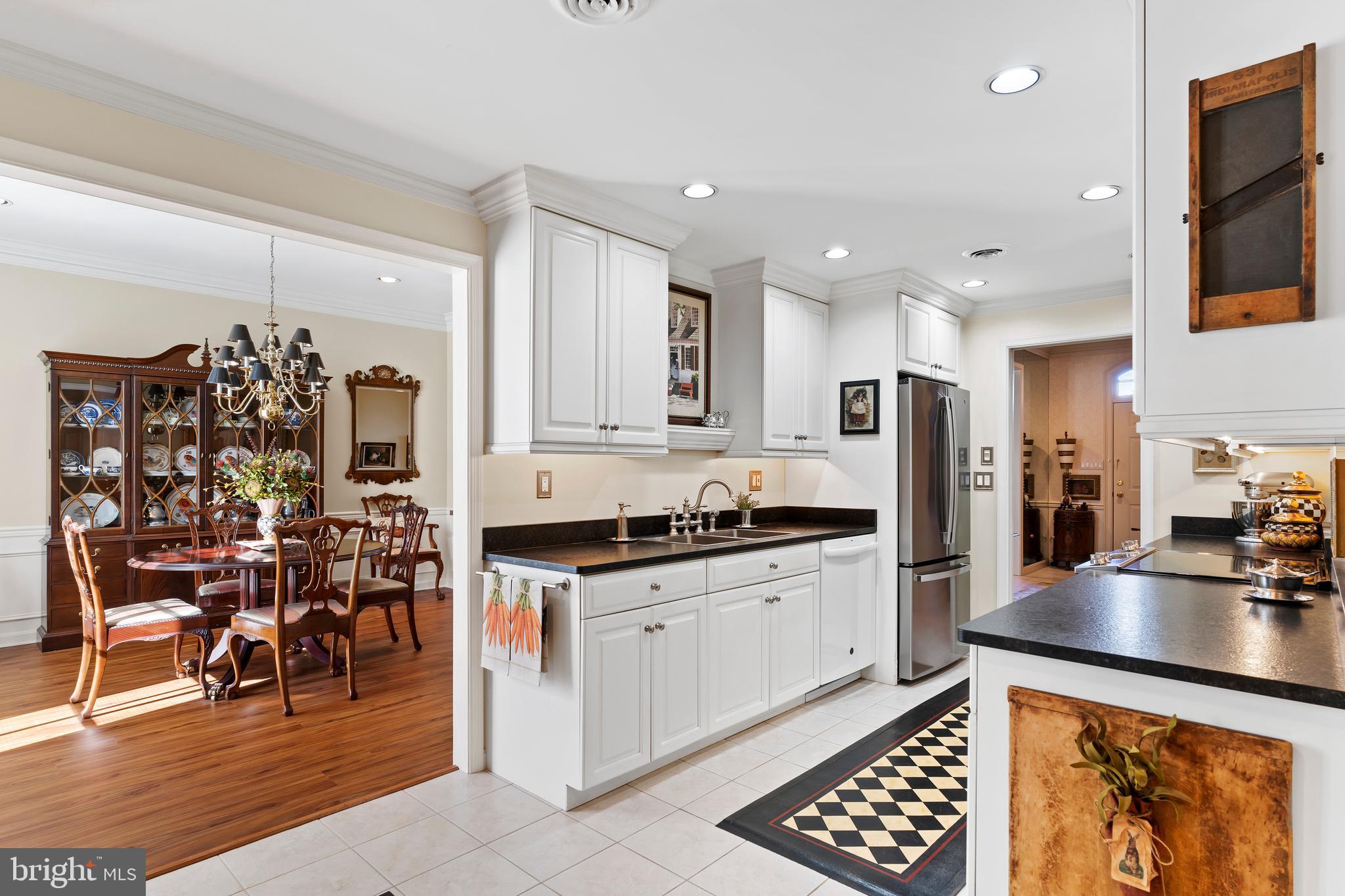 DEVONSHIRE SQUARE - Residential