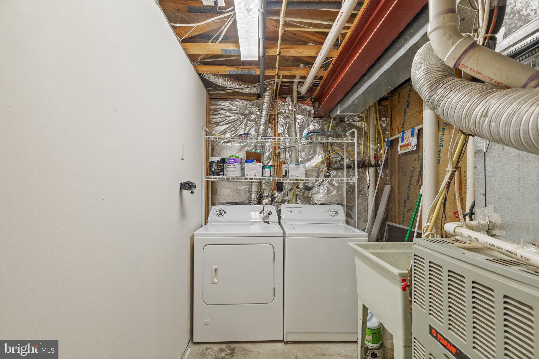 BELLE MANOR - Residential