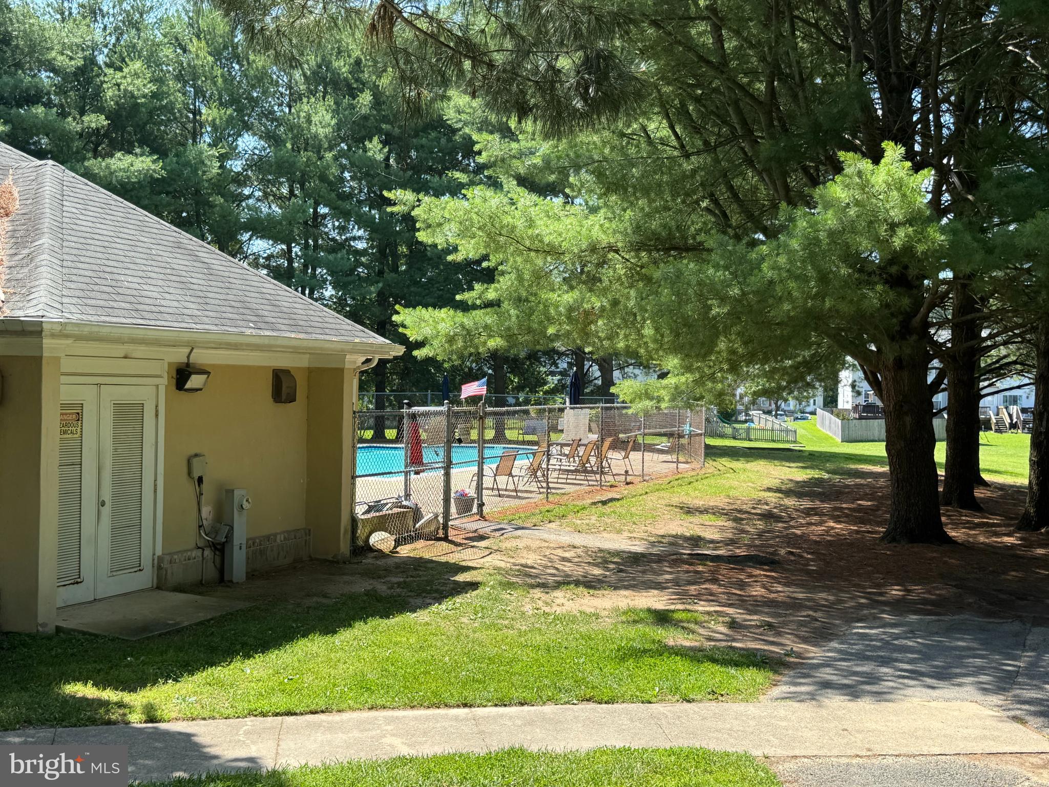 BELLE MANOR - Residential