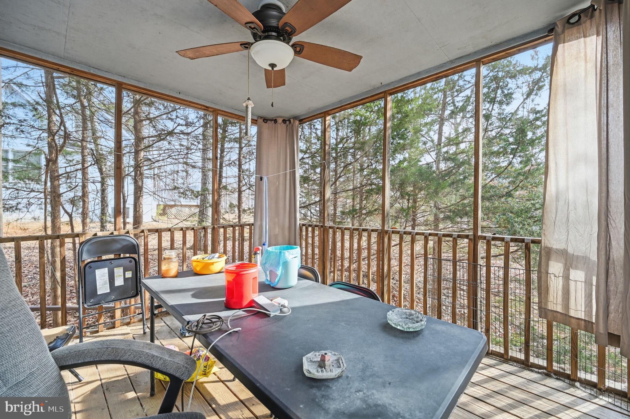 LAKE MONTICELLO - Residential