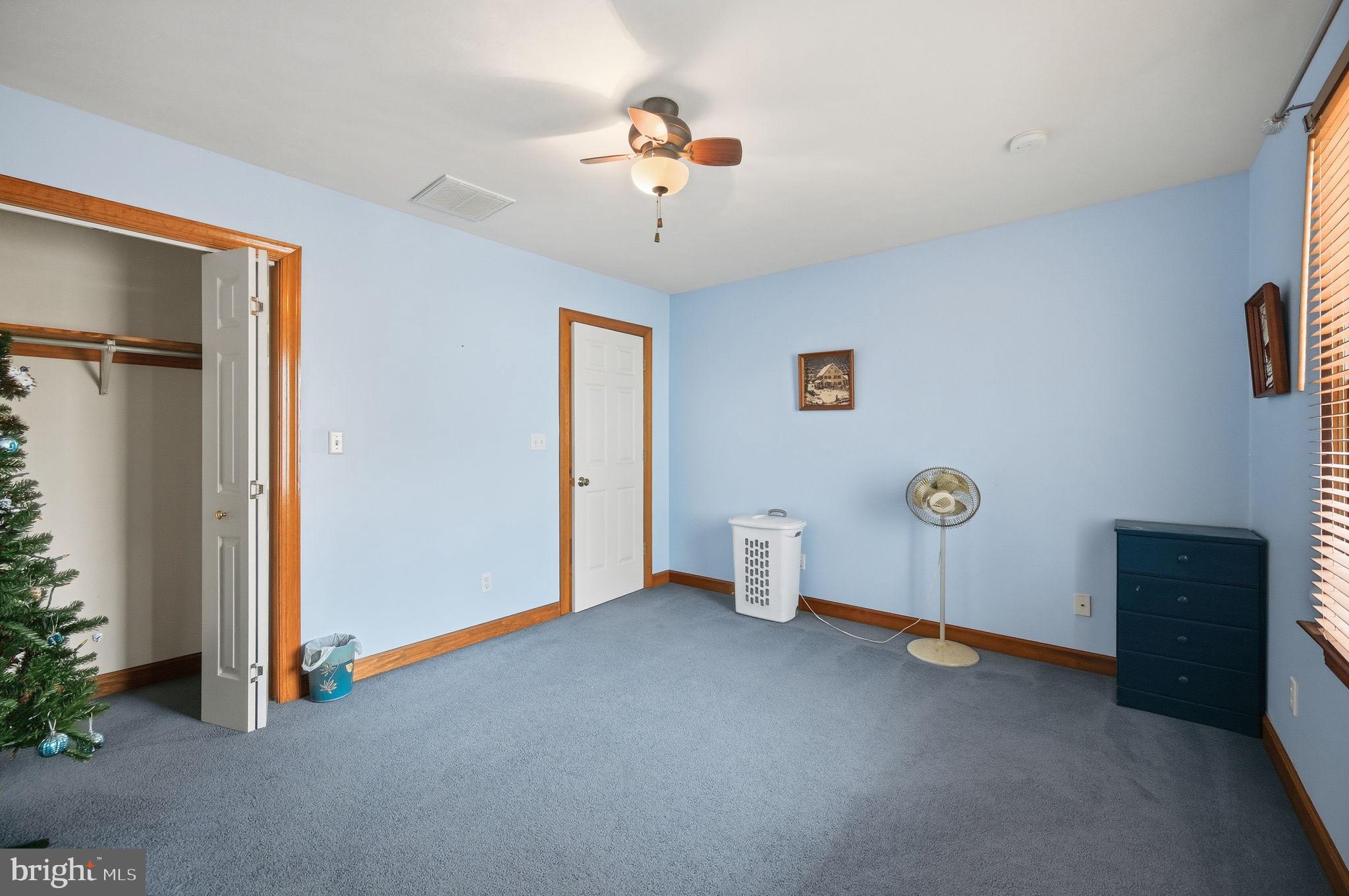 LAKE MONTICELLO - Residential