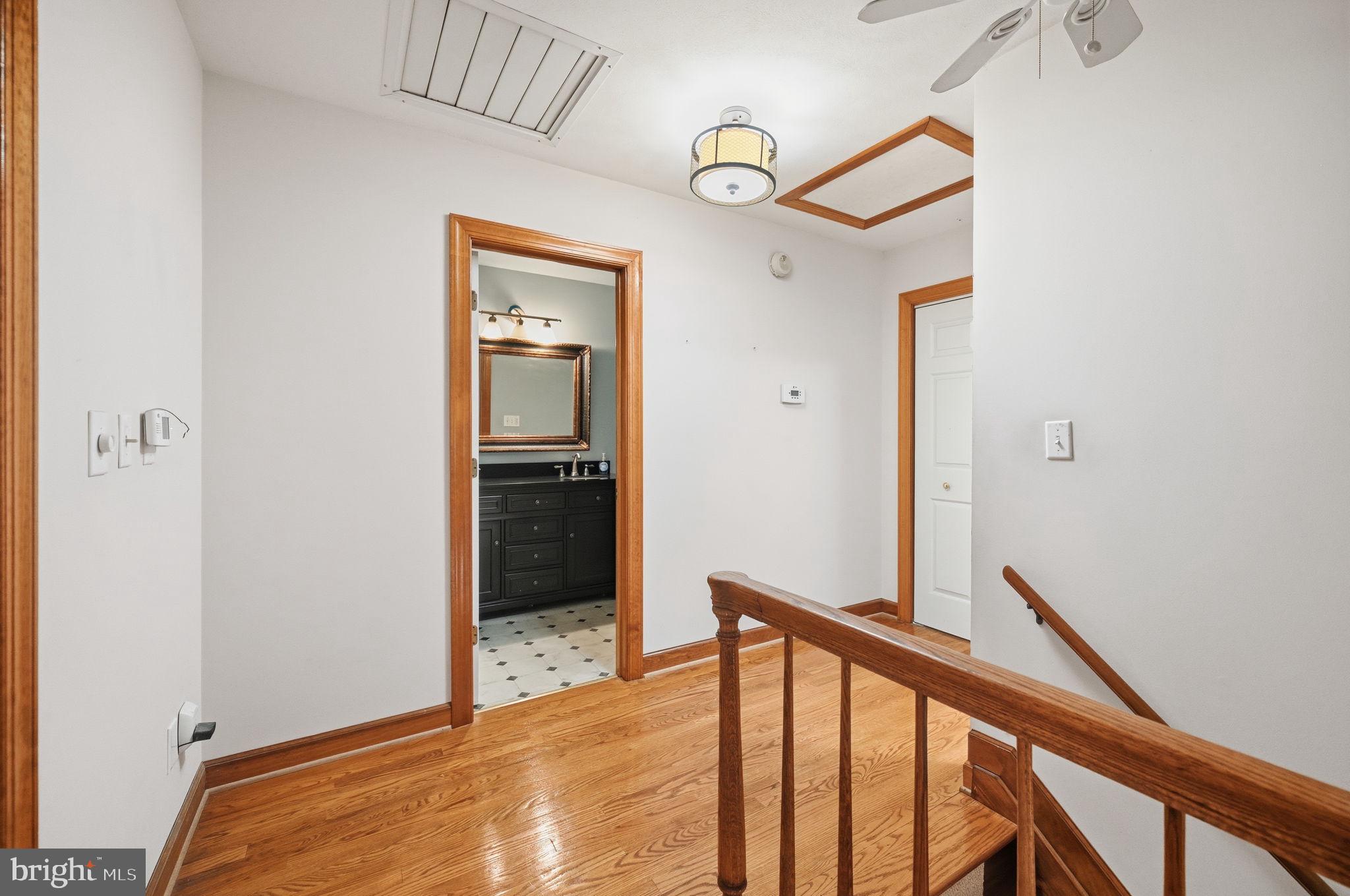 LAKE MONTICELLO - Residential