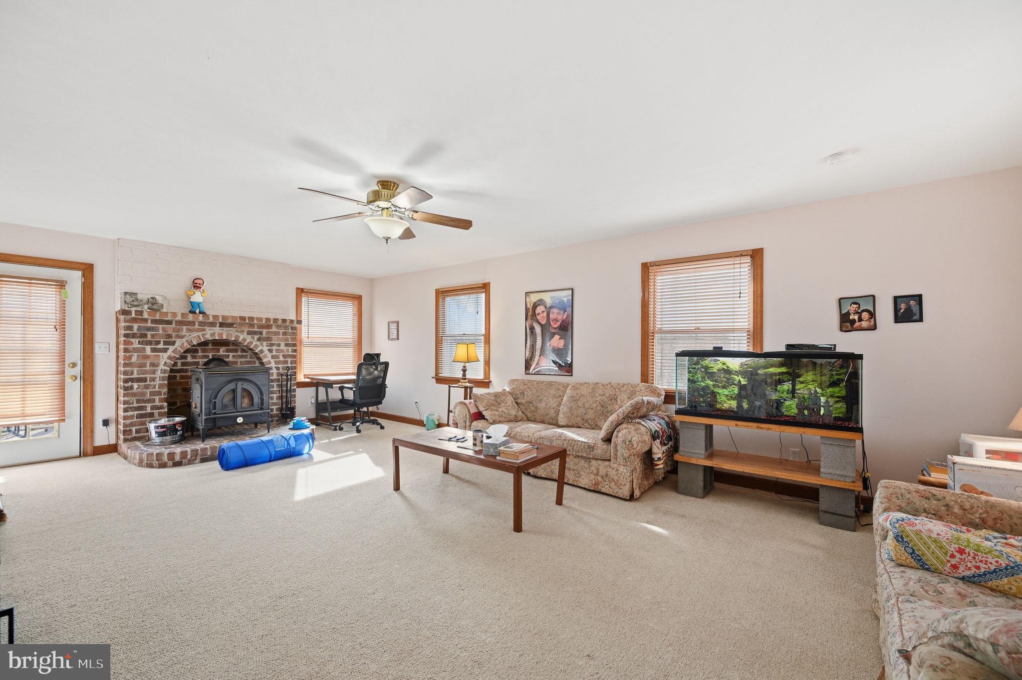 LAKE MONTICELLO - Residential