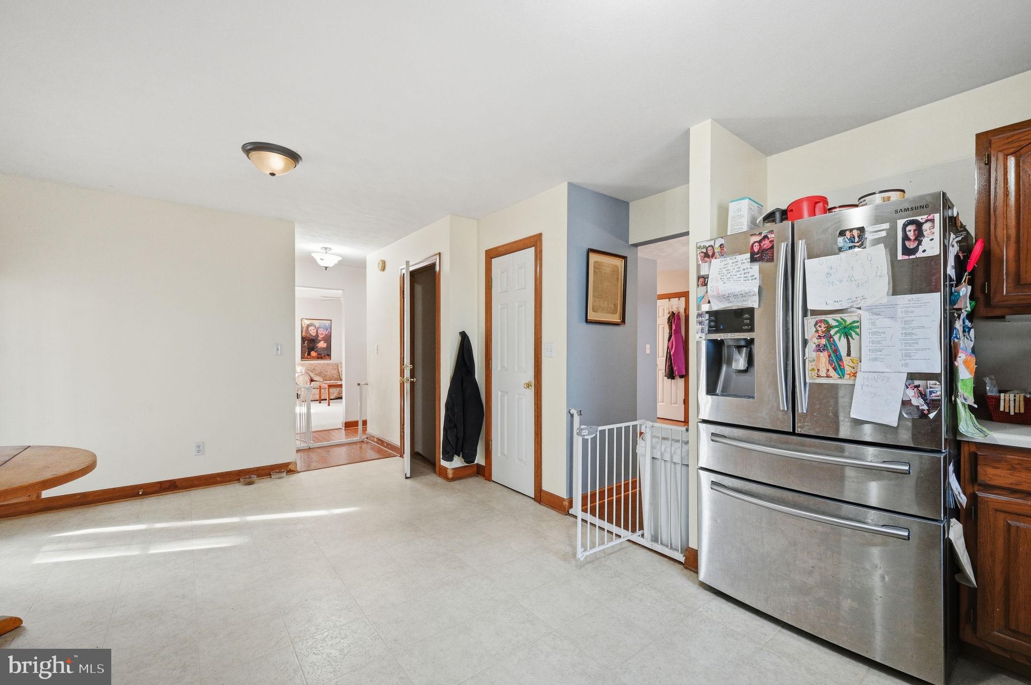 LAKE MONTICELLO - Residential