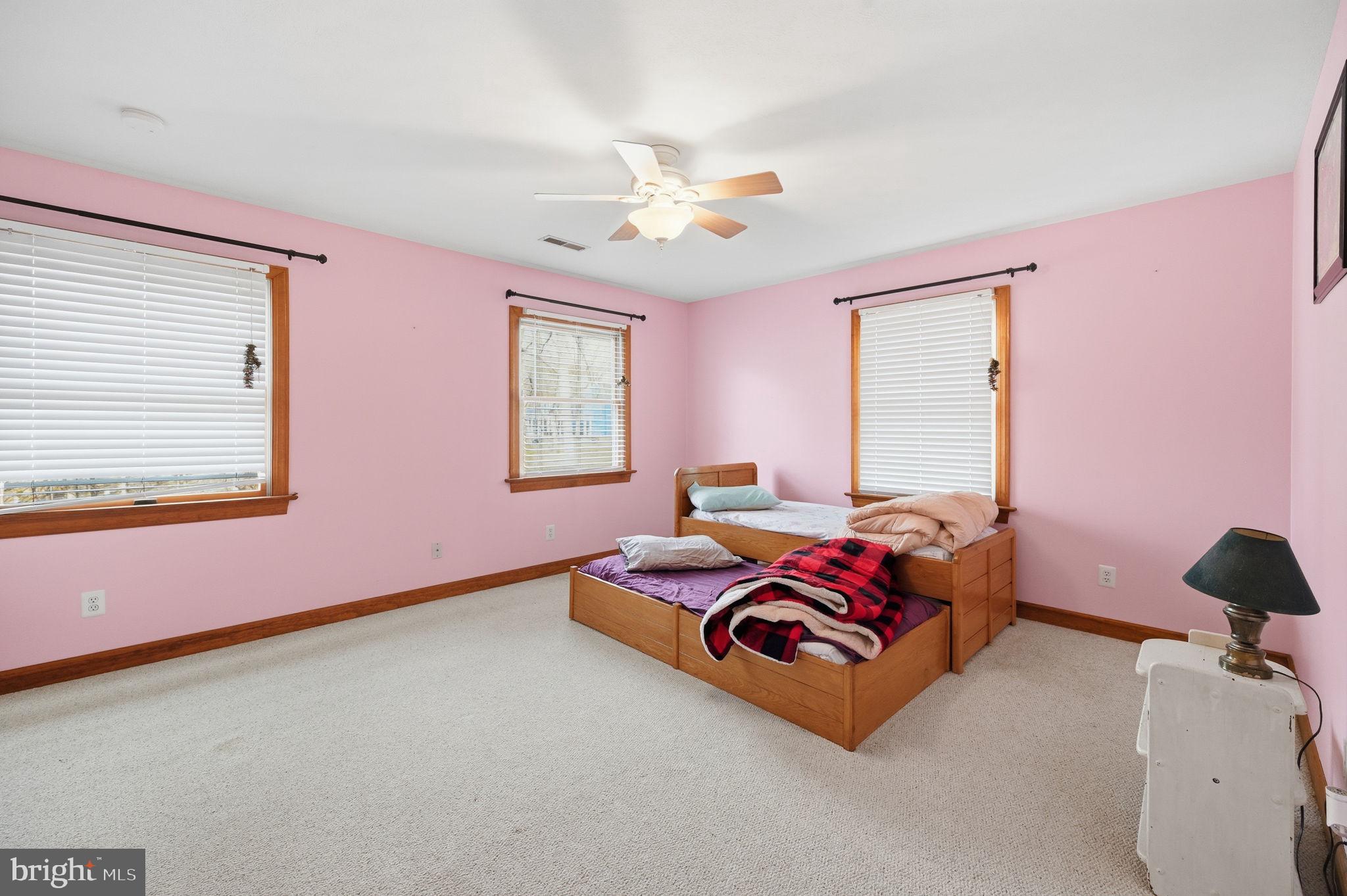 LAKE MONTICELLO - Residential