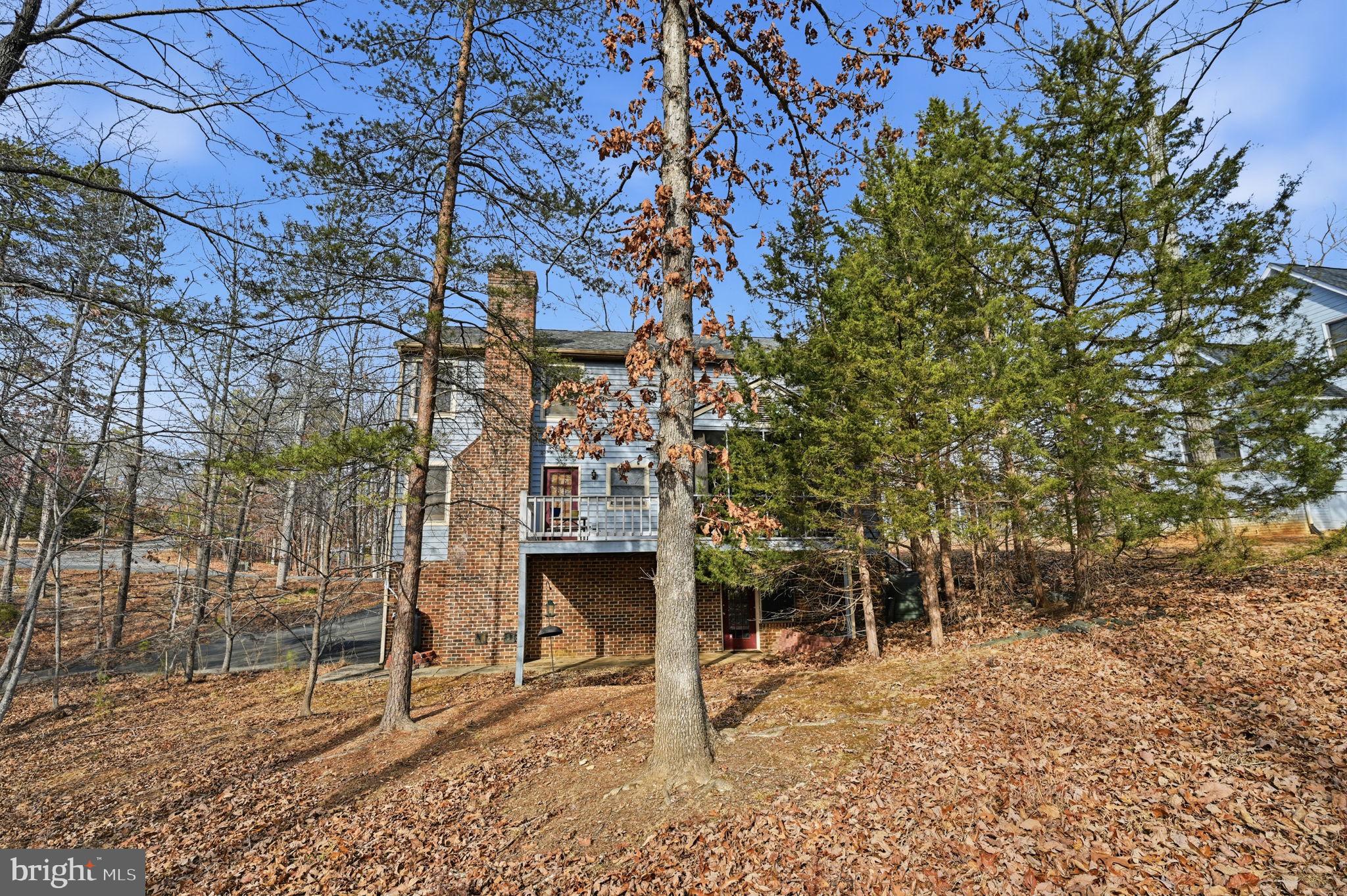 LAKE MONTICELLO - Residential